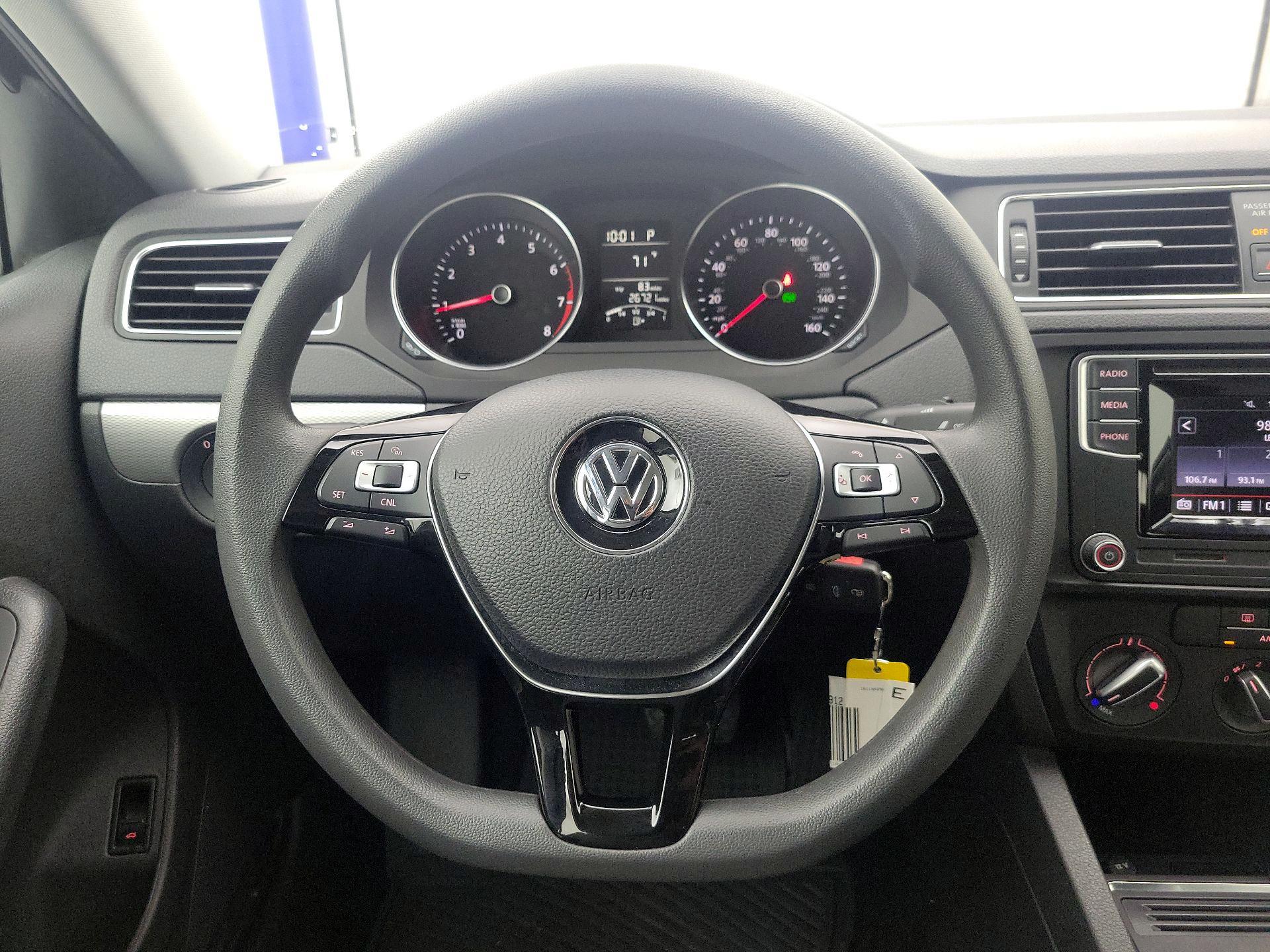 Thumbnail: 2018 Volkswagen Jetta - 10