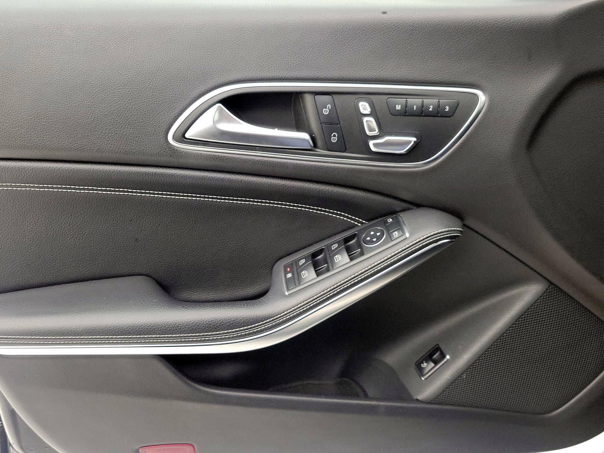 Thumbnail: 2019 Mercedes-Benz CLA - 12