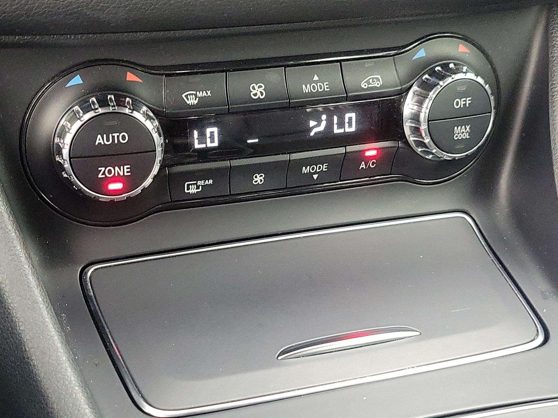 Thumbnail: 2019 Mercedes-Benz CLA - 16