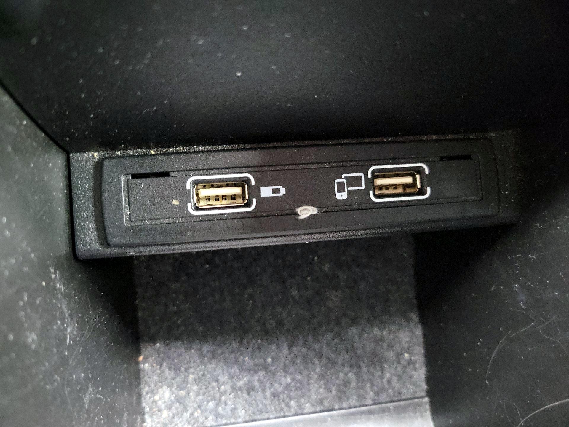 Thumbnail: 2019 Mercedes-Benz CLA - 18