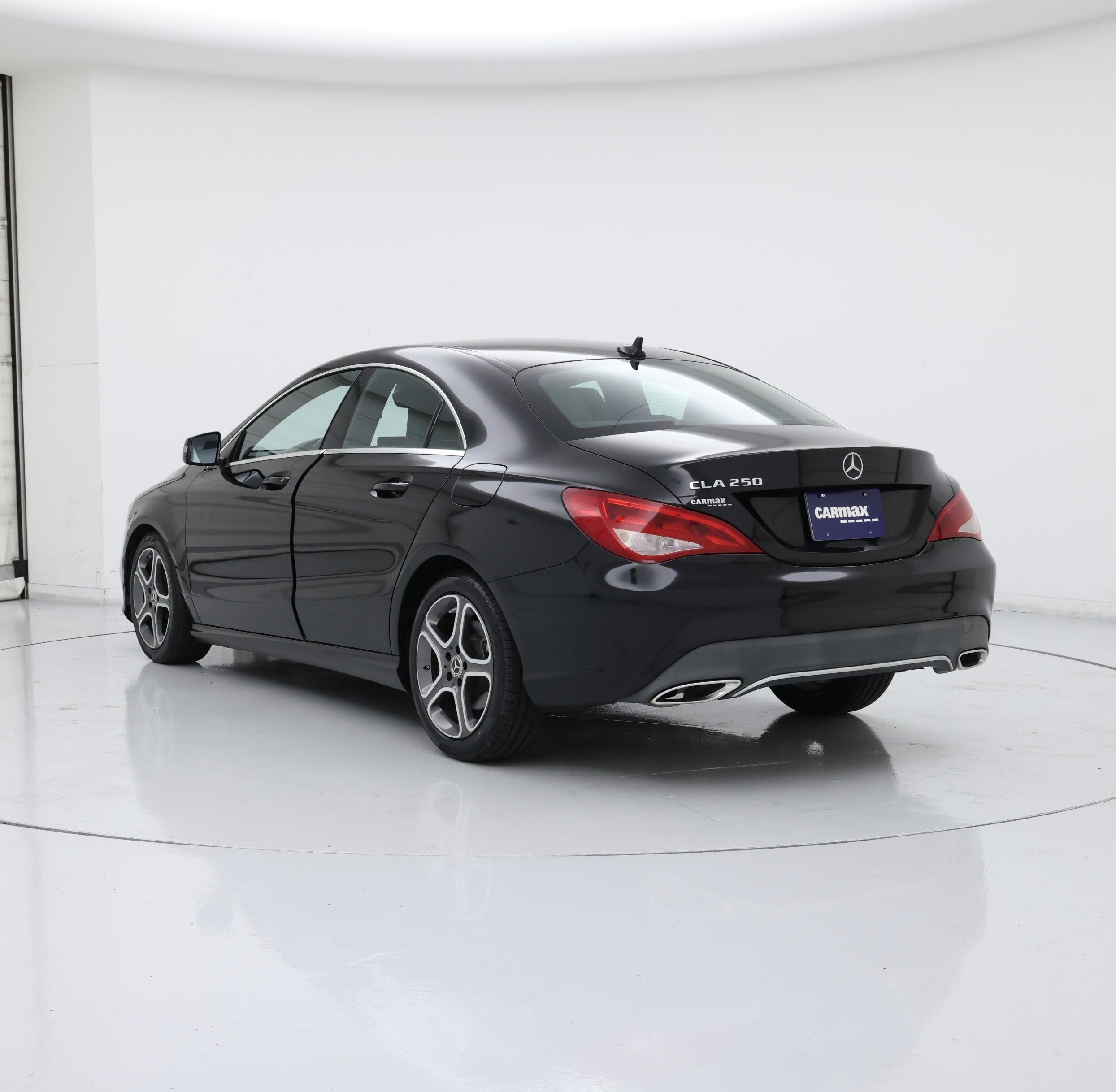 Thumbnail: 2019 Mercedes-Benz CLA - 2