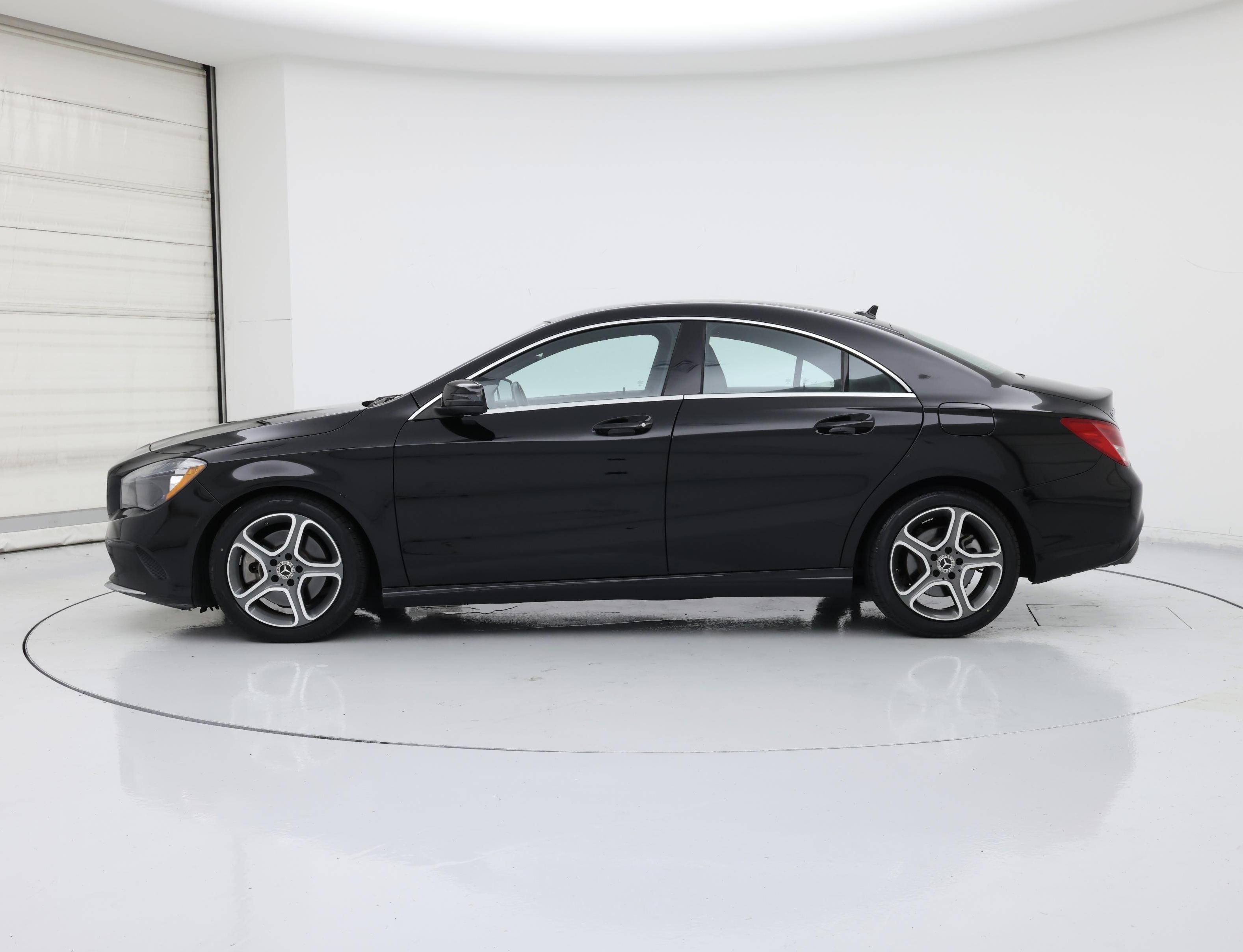 Thumbnail: 2019 Mercedes-Benz CLA - 3