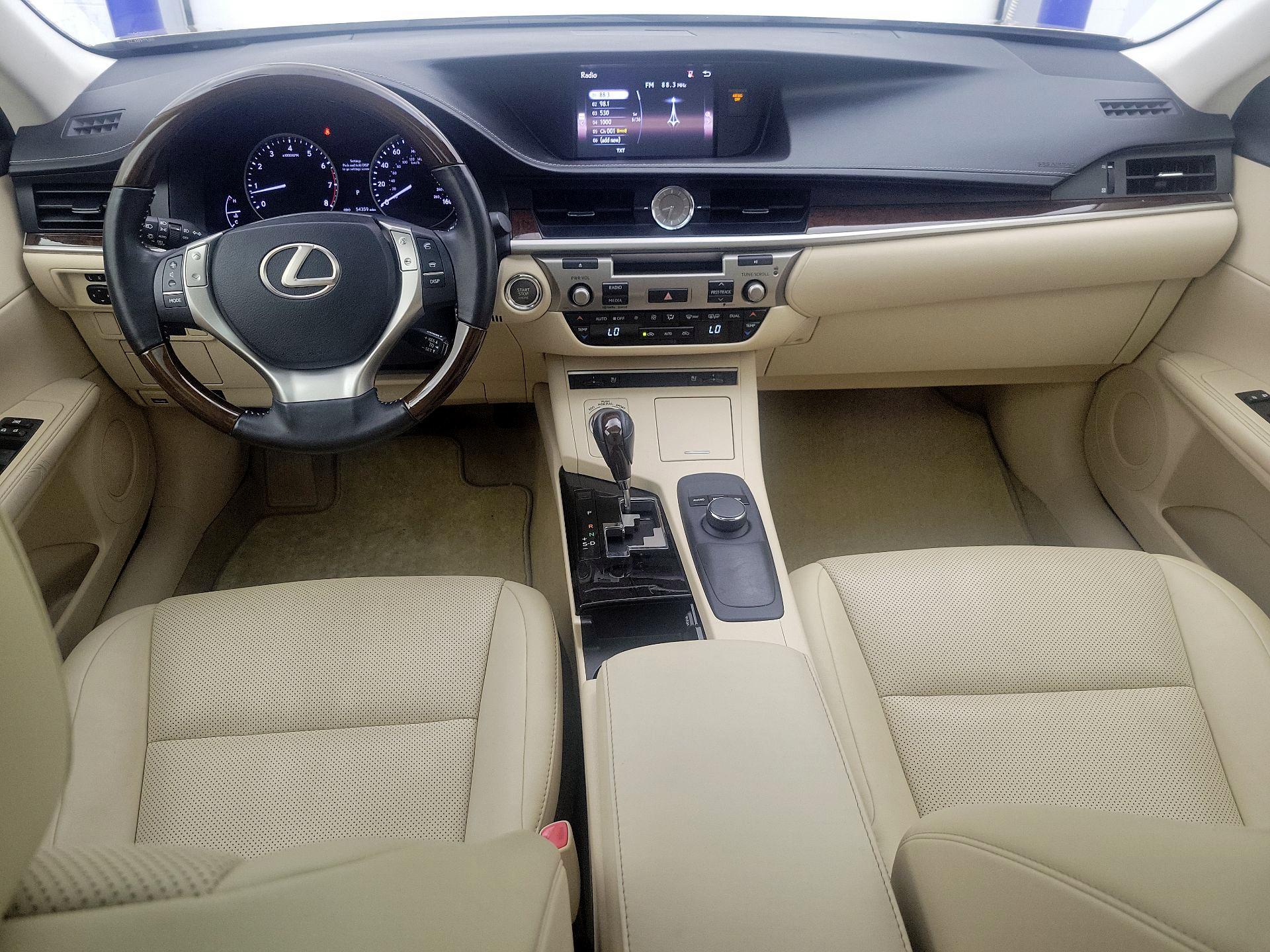 Thumbnail: 2015 Lexus ES - 9
