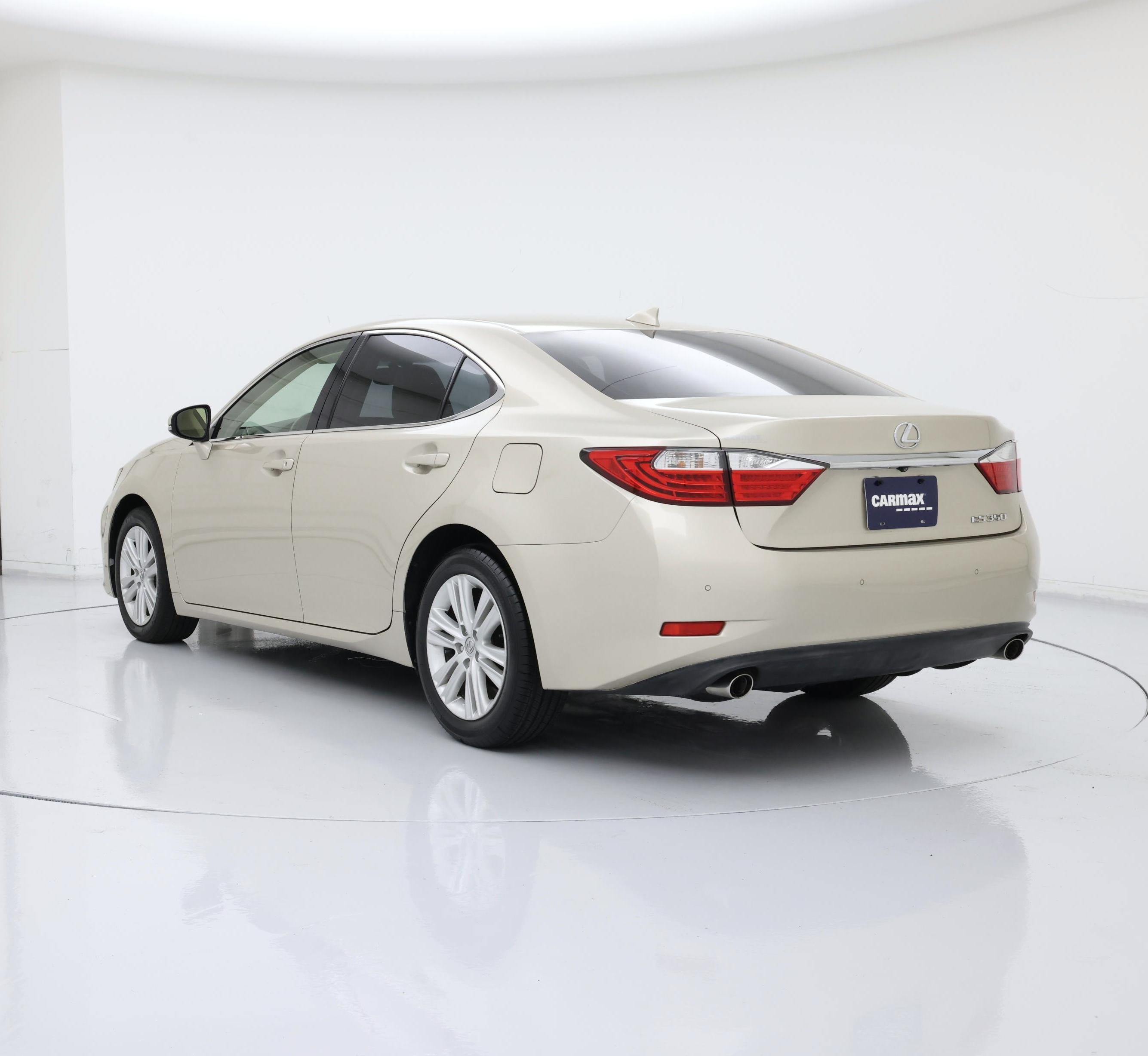 Thumbnail: 2015 Lexus ES - 2