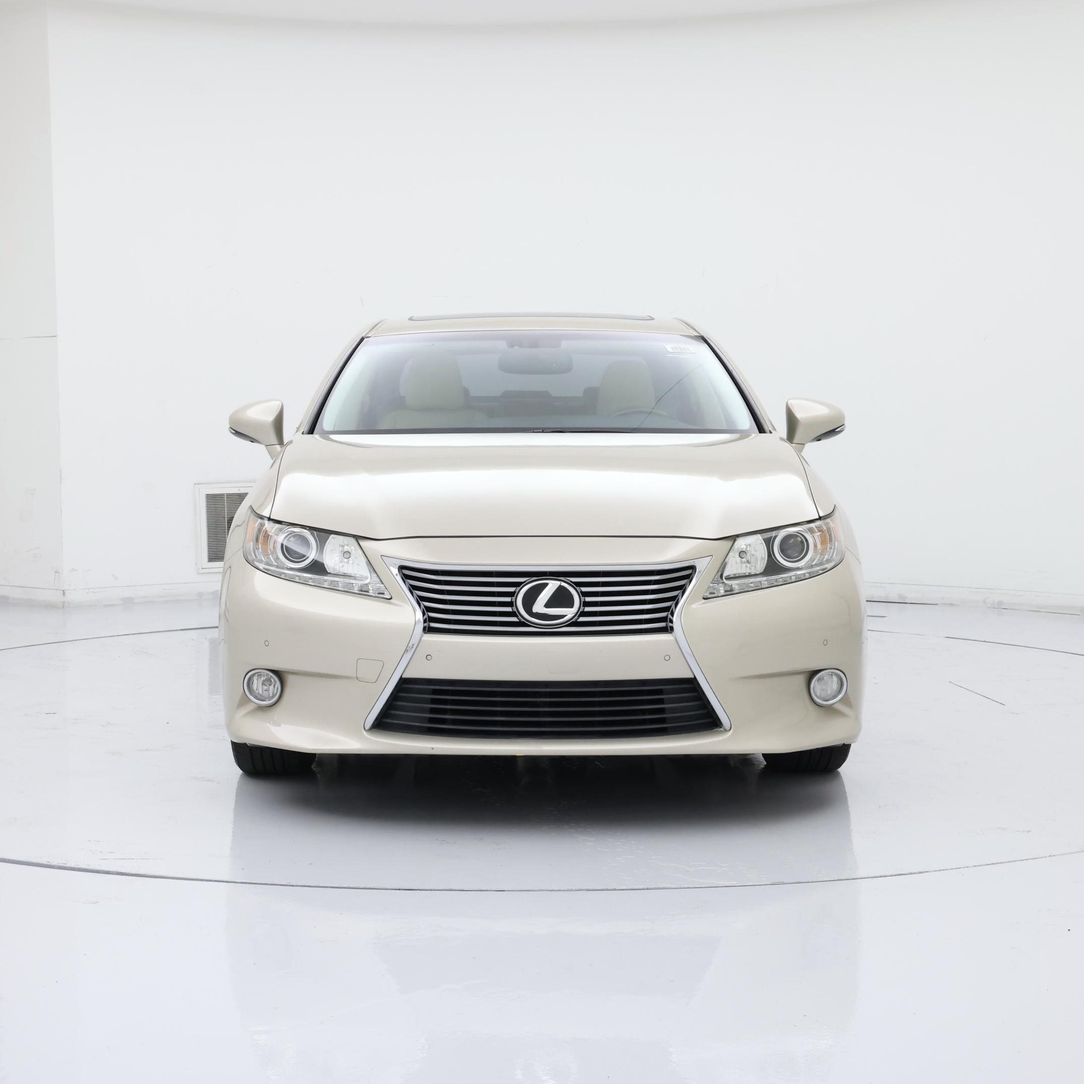 Thumbnail: 2015 Lexus ES - 5