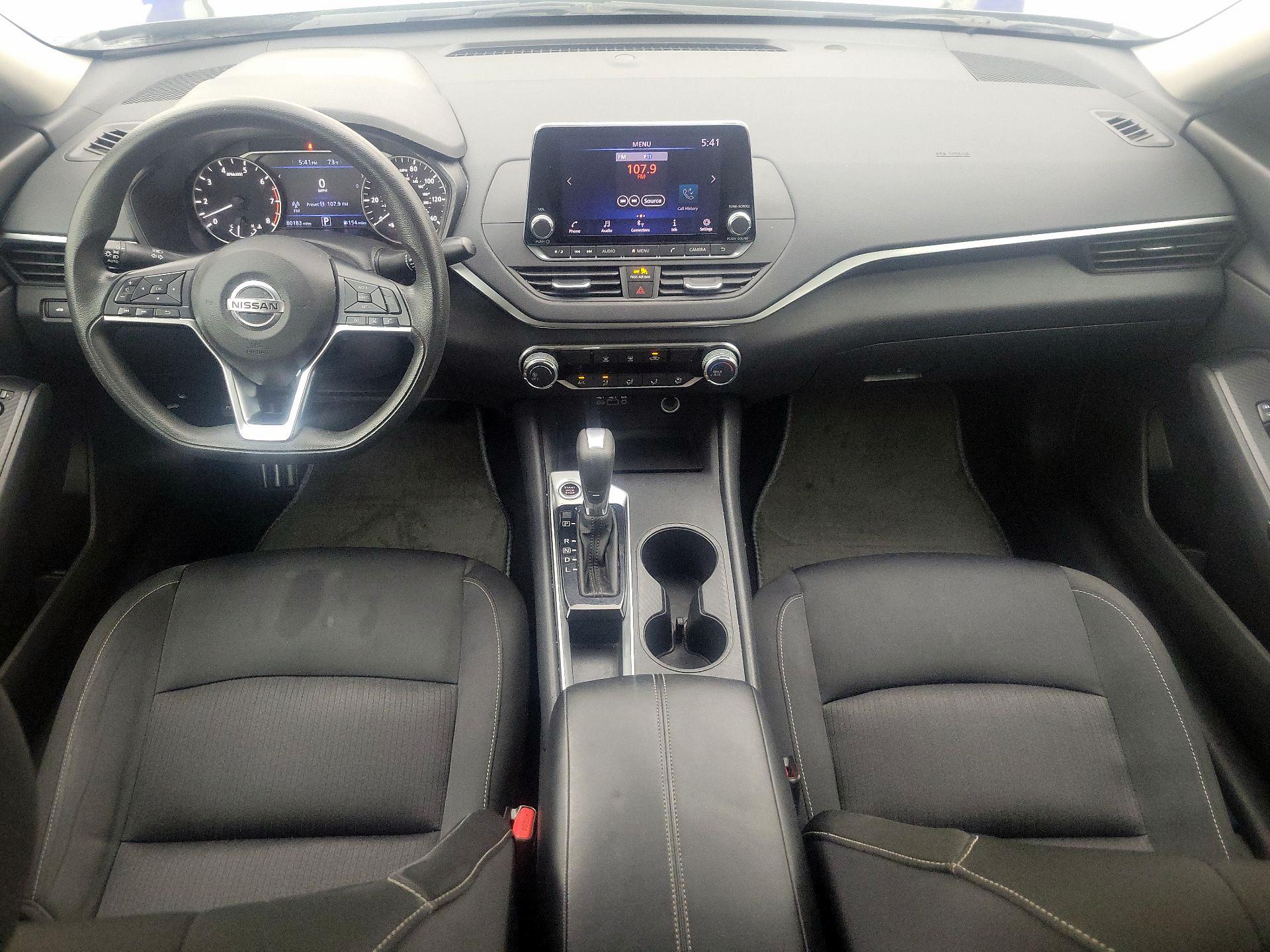 Thumbnail: 2019 Nissan Altima - 9