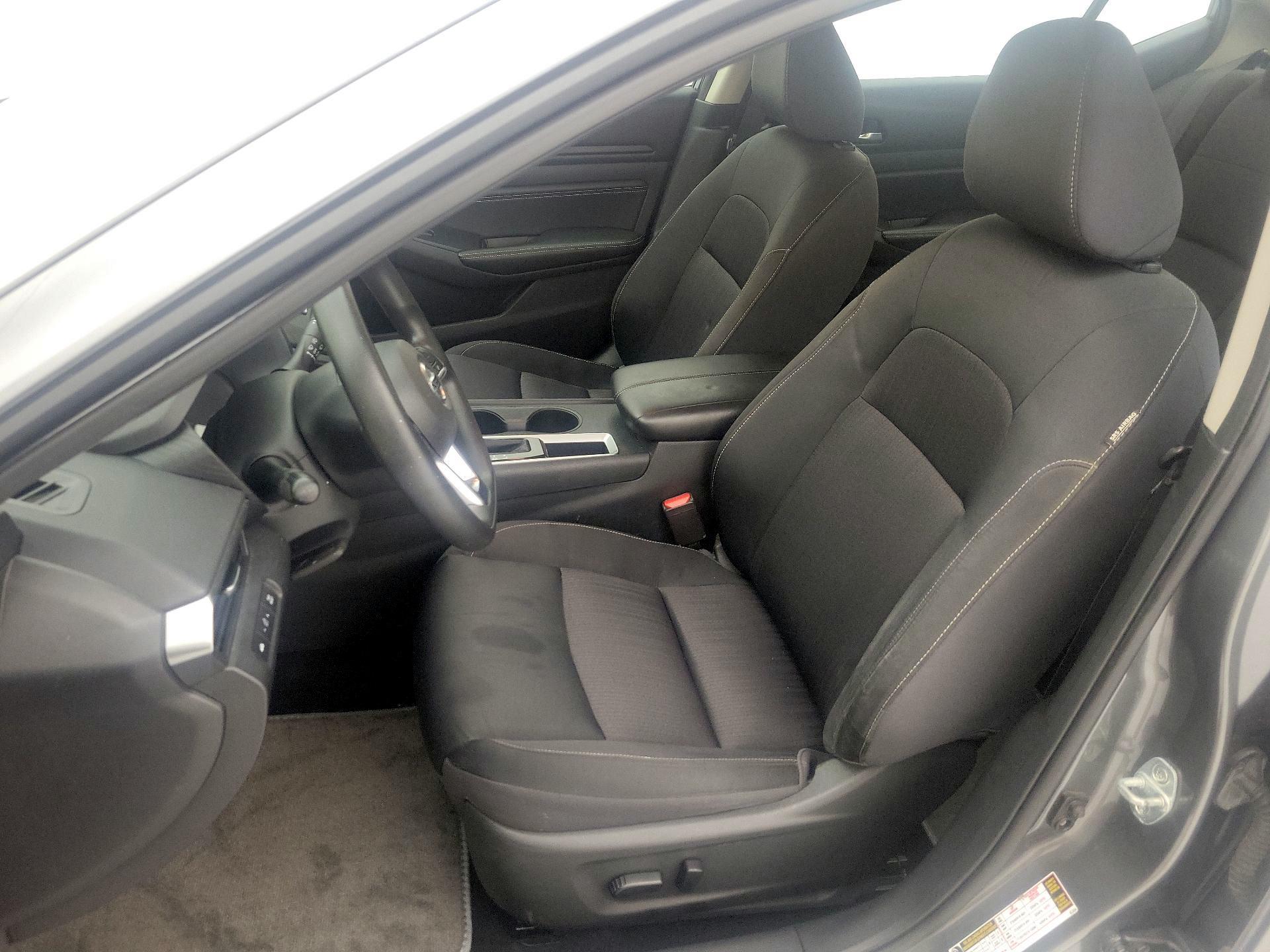 Thumbnail: 2019 Nissan Altima - 11
