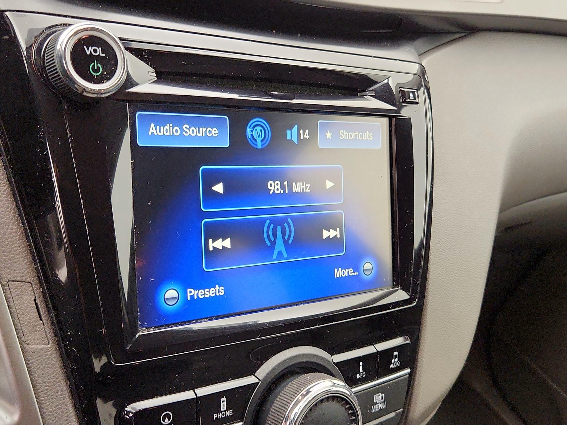 Thumbnail: 2016 Honda Odyssey - 16