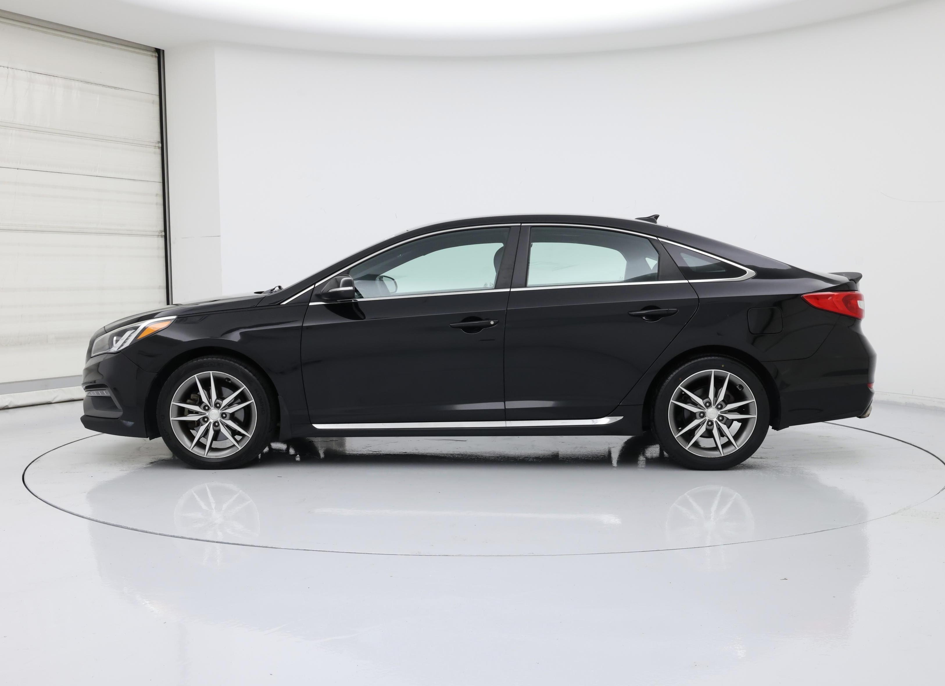 Thumbnail: 2017 Hyundai Sonata - 3