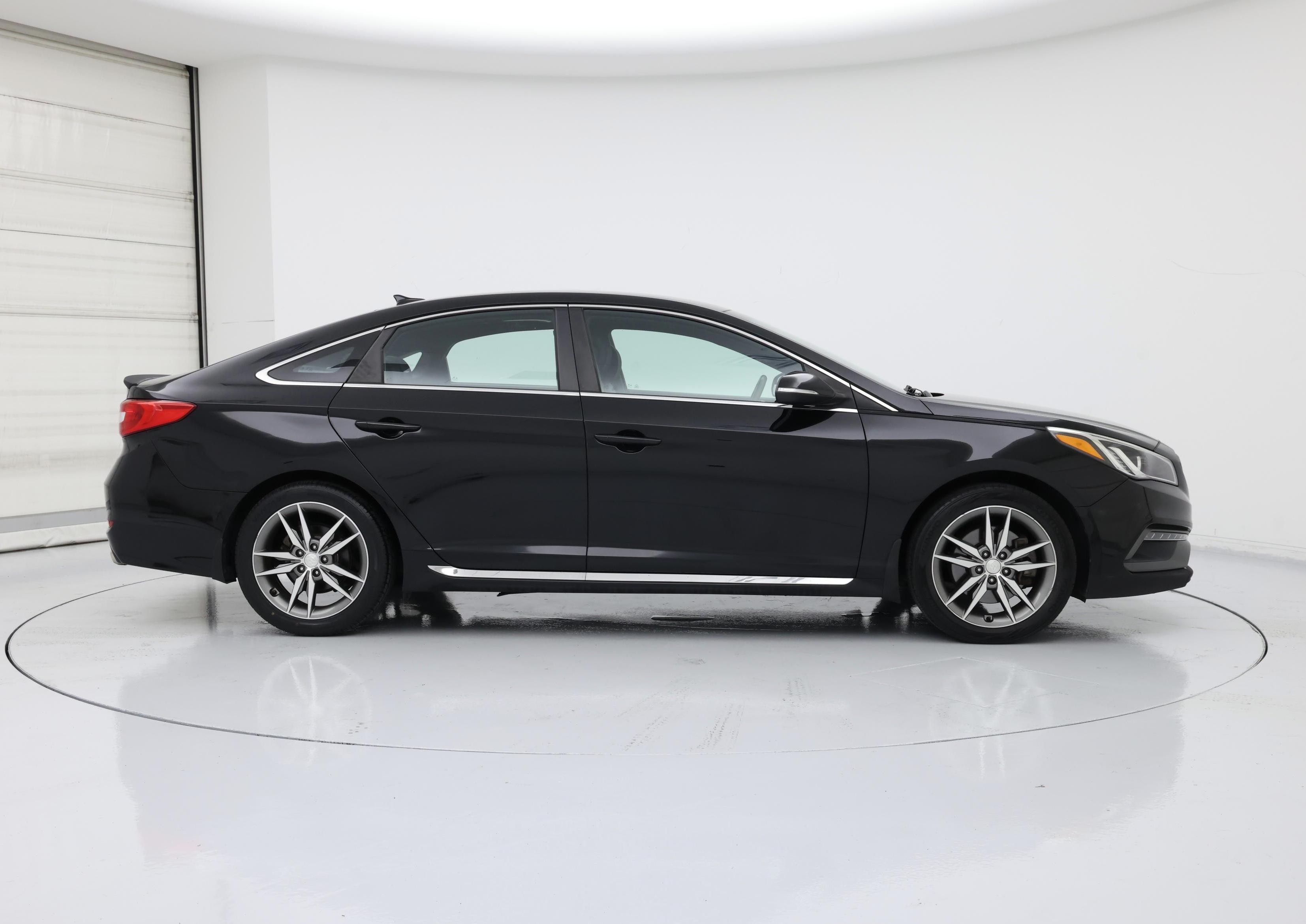 Thumbnail: 2017 Hyundai Sonata - 7