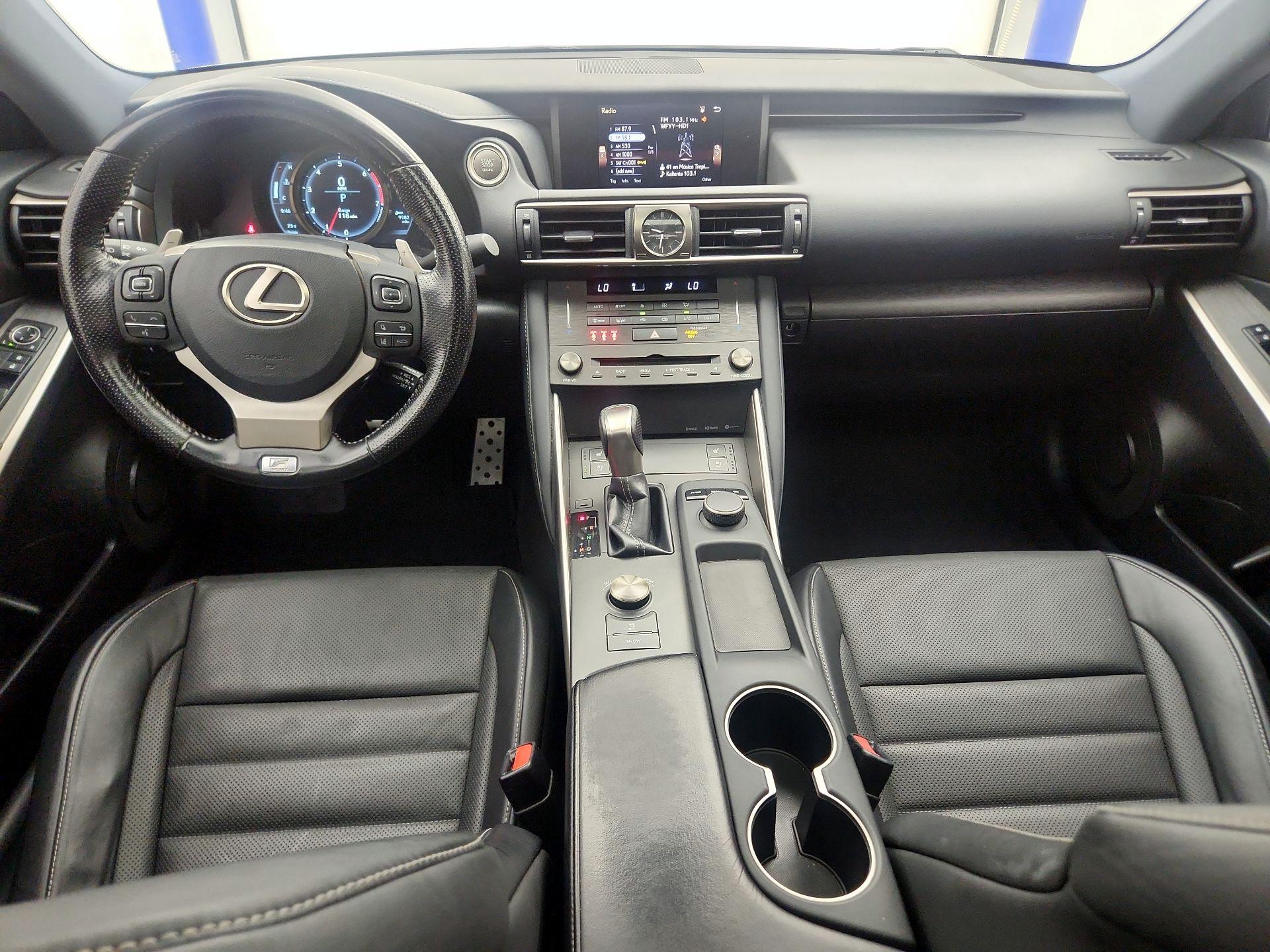 Thumbnail: 2019 Lexus IS - 9