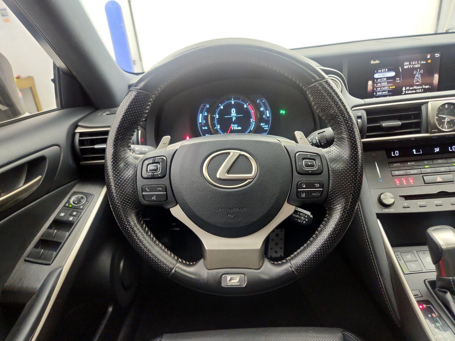 Thumbnail: 2019 Lexus IS - 10
