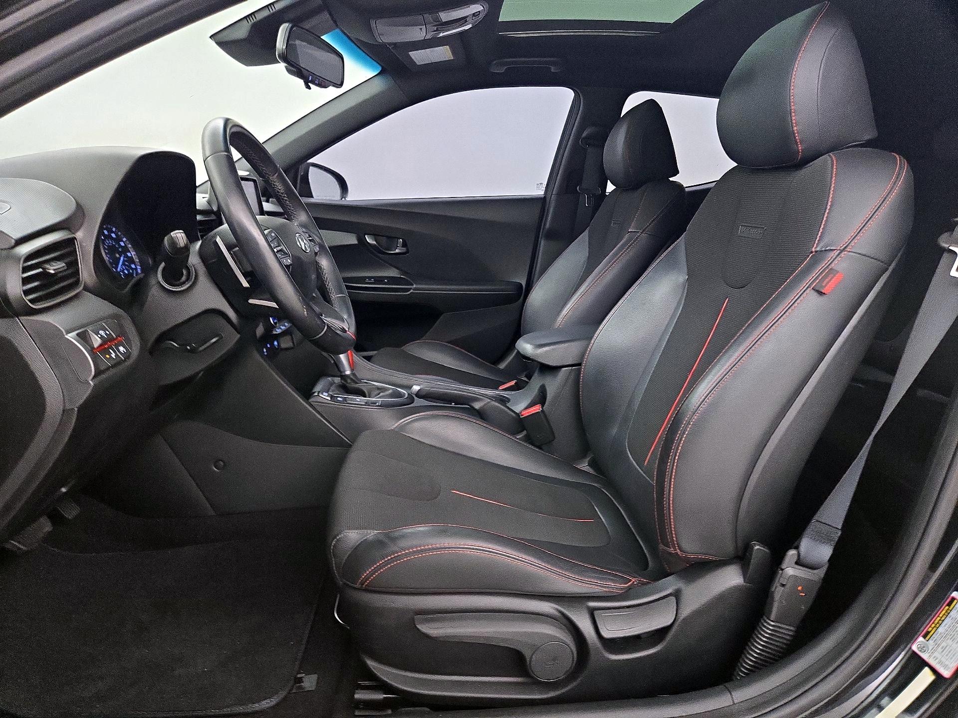 Thumbnail: 2020 Hyundai Veloster - 9