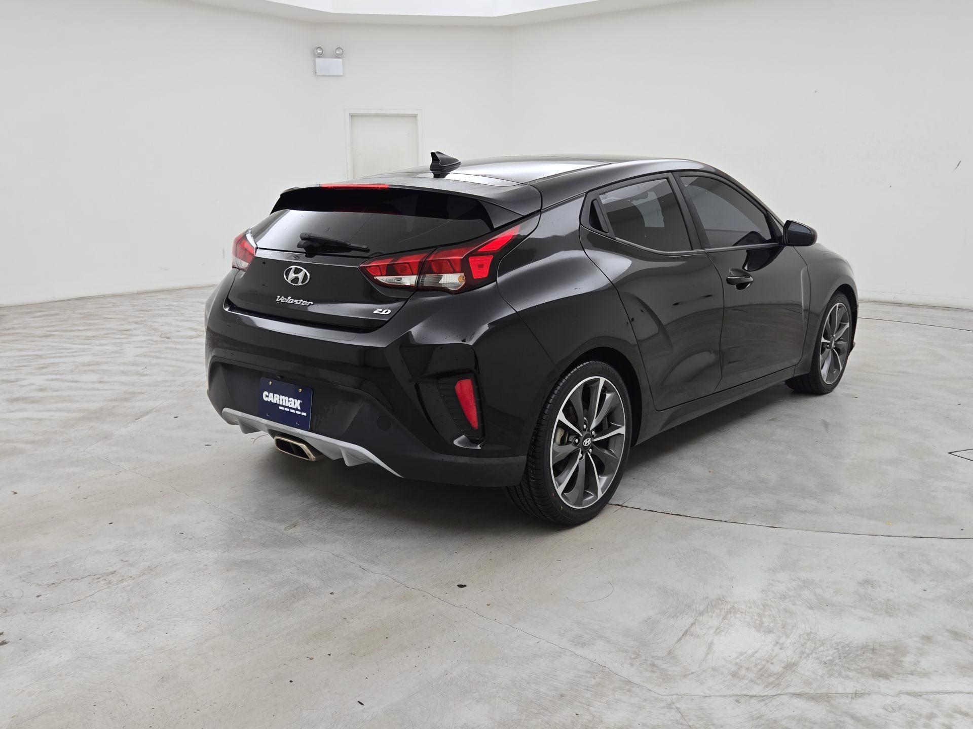 Thumbnail: 2020 Hyundai Veloster - 5