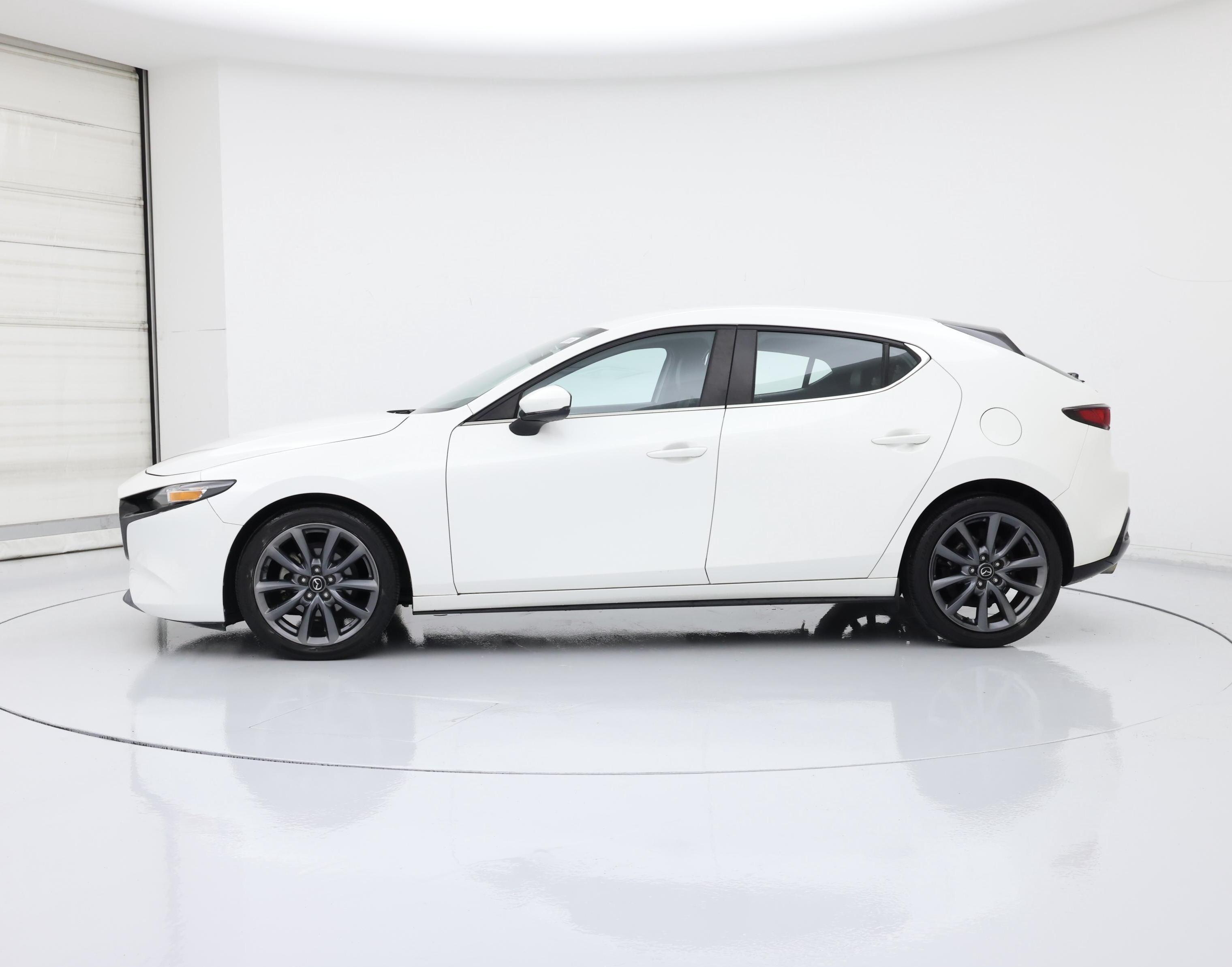 Thumbnail: 2020 Mazda Mazda3 - 3