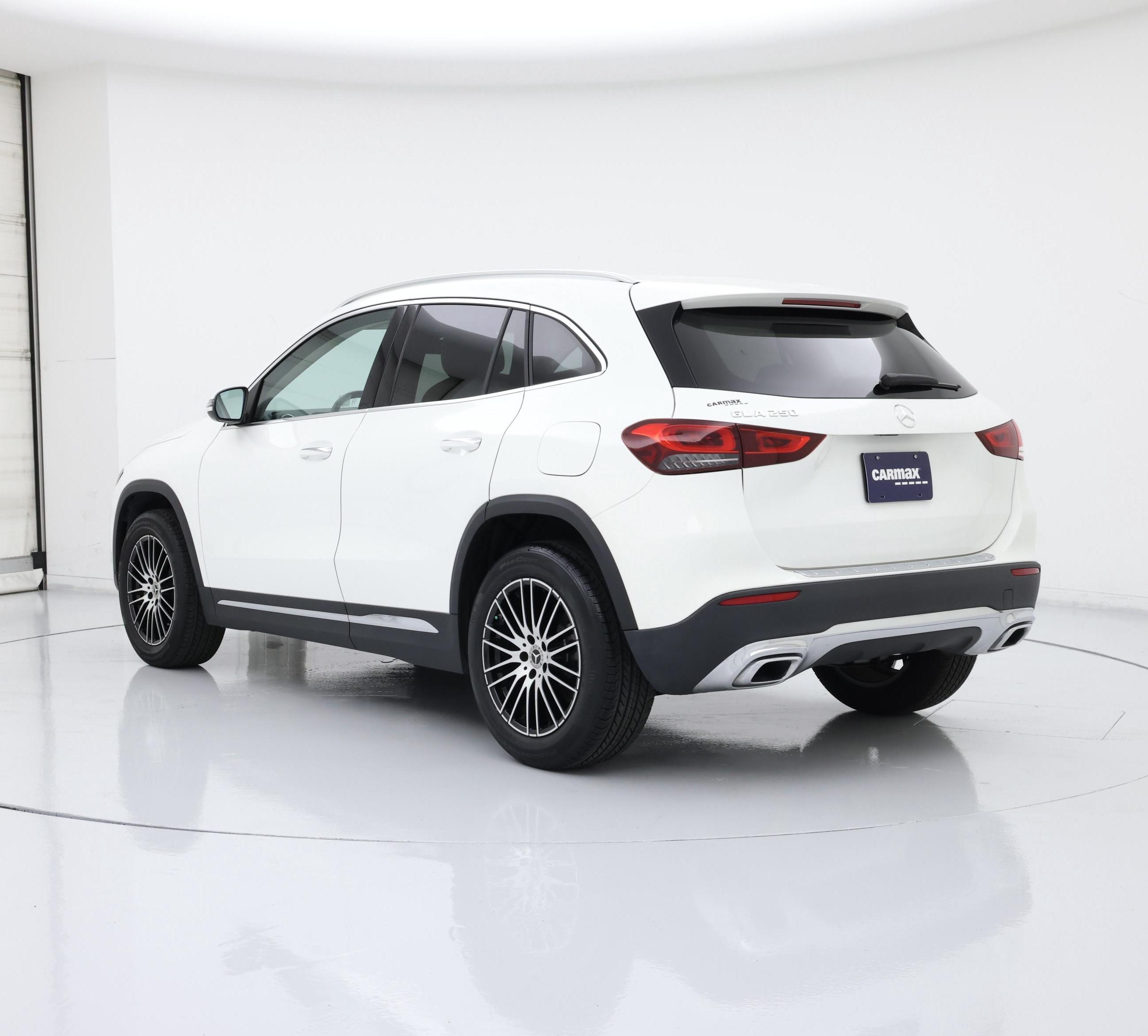 Thumbnail: 2023 Mercedes-Benz GLA - 2