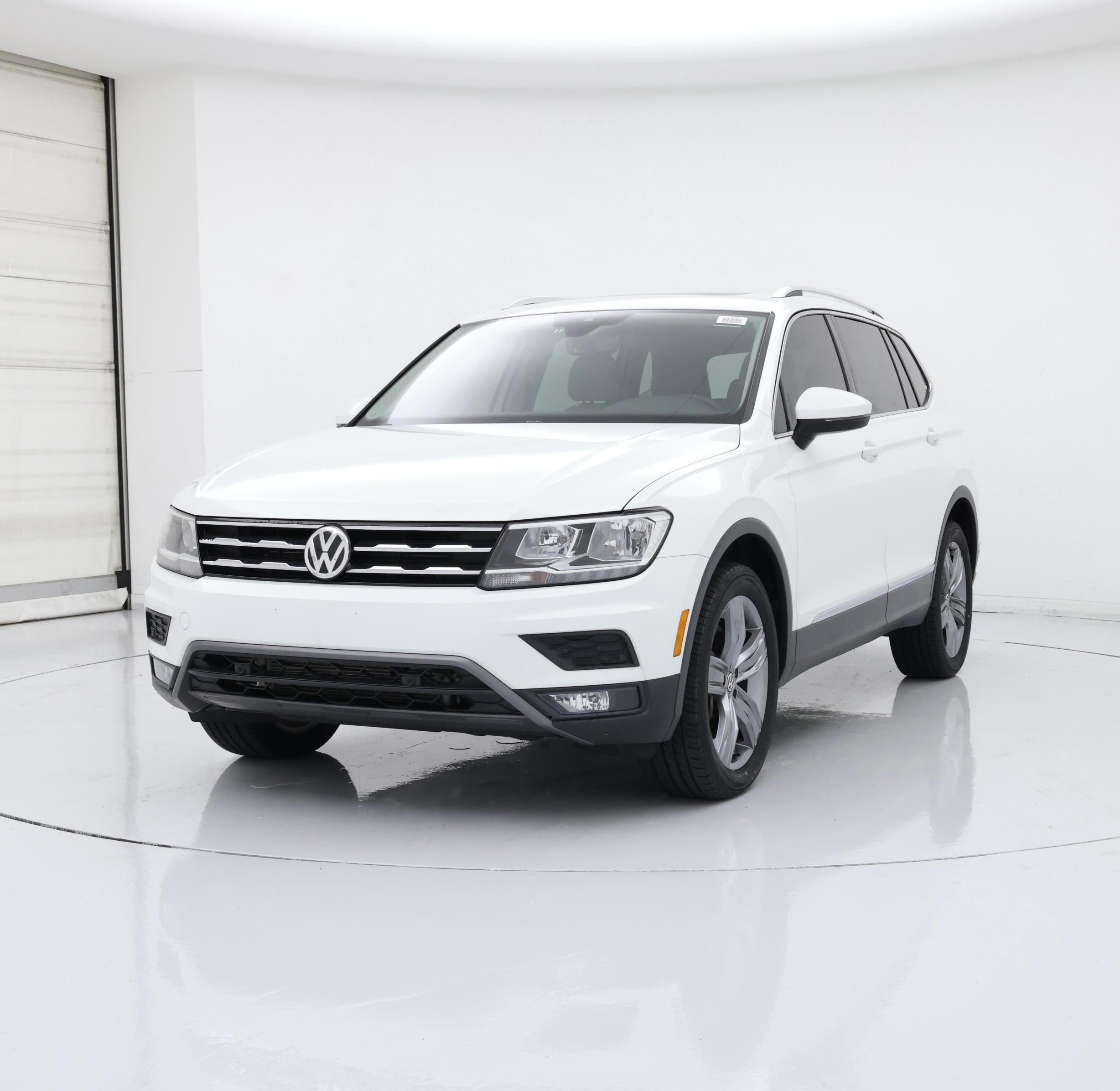 Thumbnail: 2020 Volkswagen Tiguan - 4