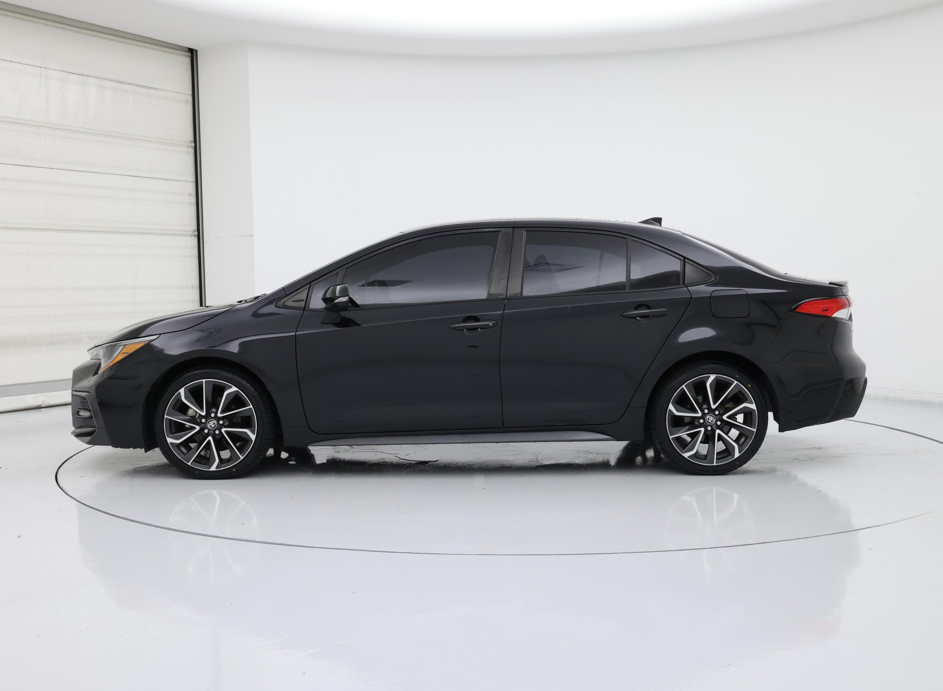 Thumbnail: 2021 Toyota Corolla - 3
