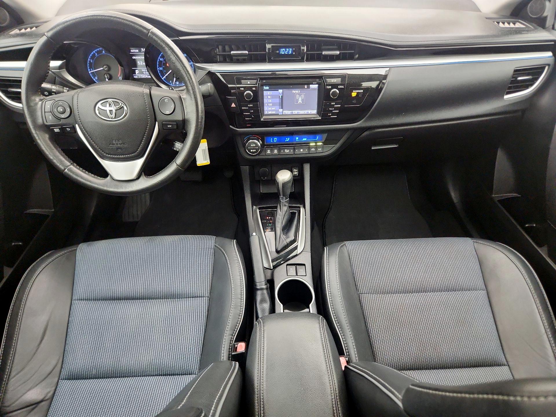 Thumbnail: 2015 Toyota Corolla - 9