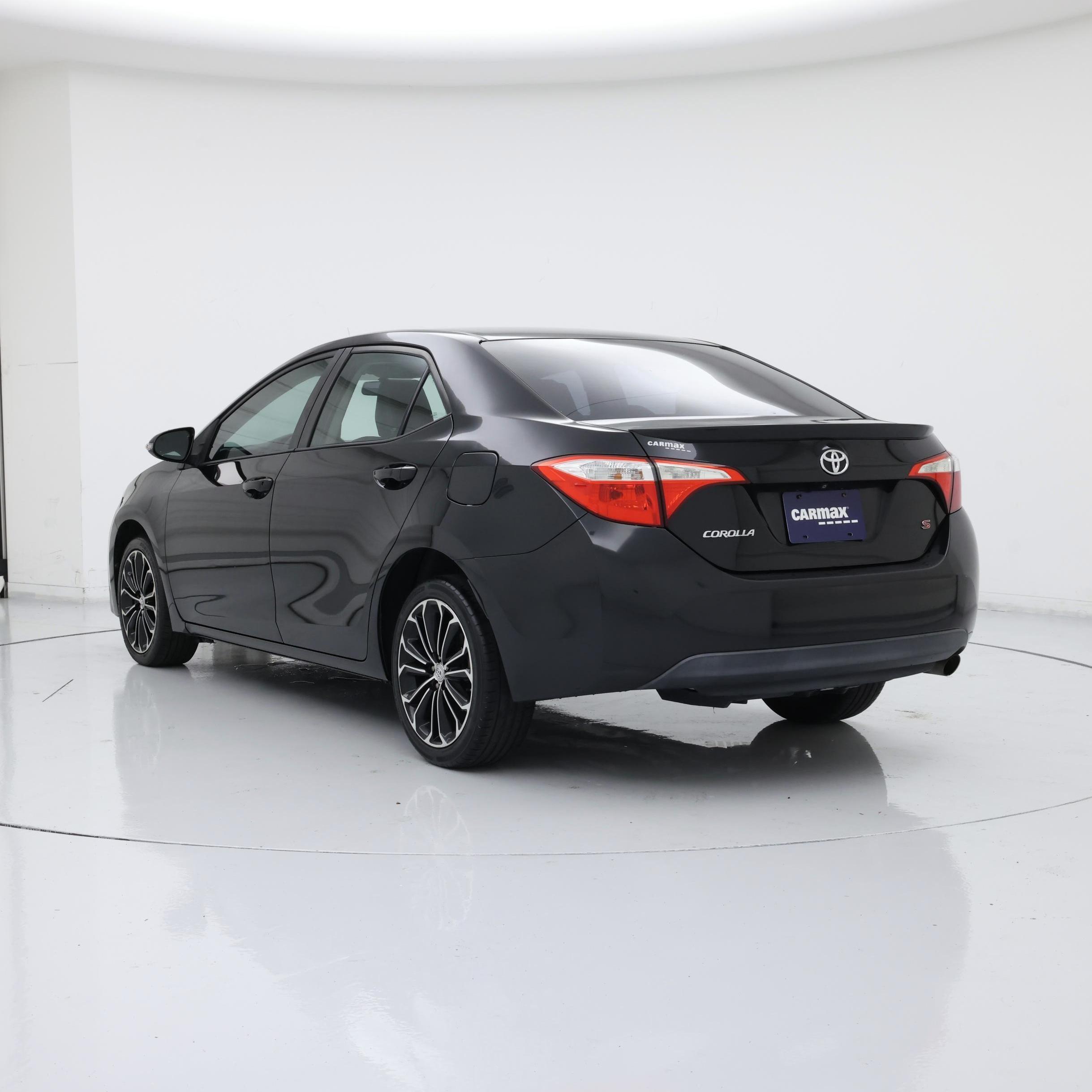 Thumbnail: 2015 Toyota Corolla - 2