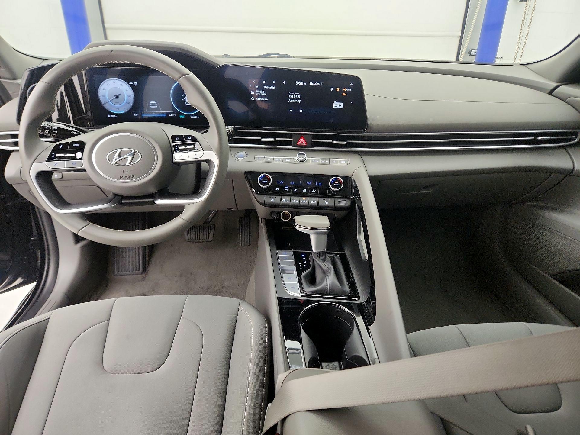 Thumbnail: 2023 Hyundai Elantra - 9