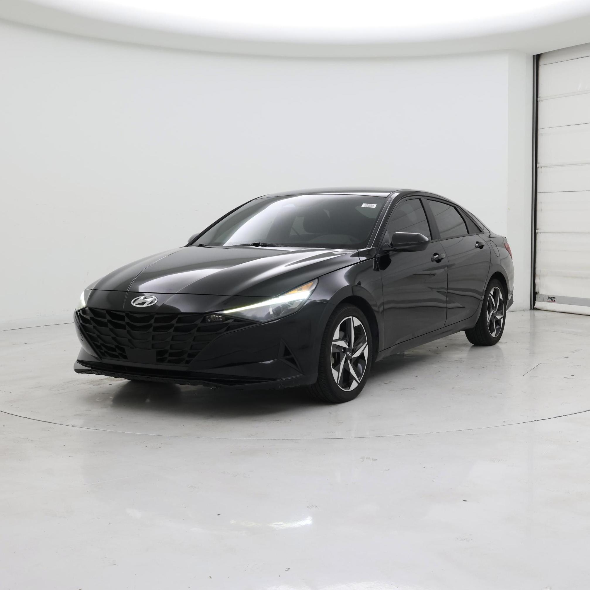 Thumbnail: 2023 Hyundai Elantra - 4