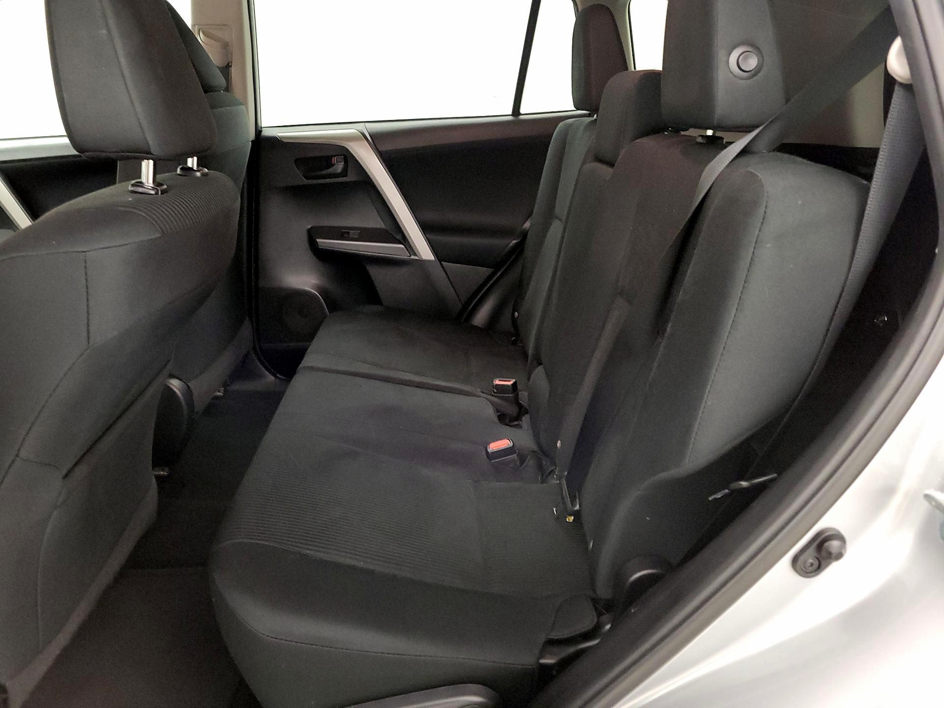 Thumbnail: 2017 Toyota RAV4 - 17