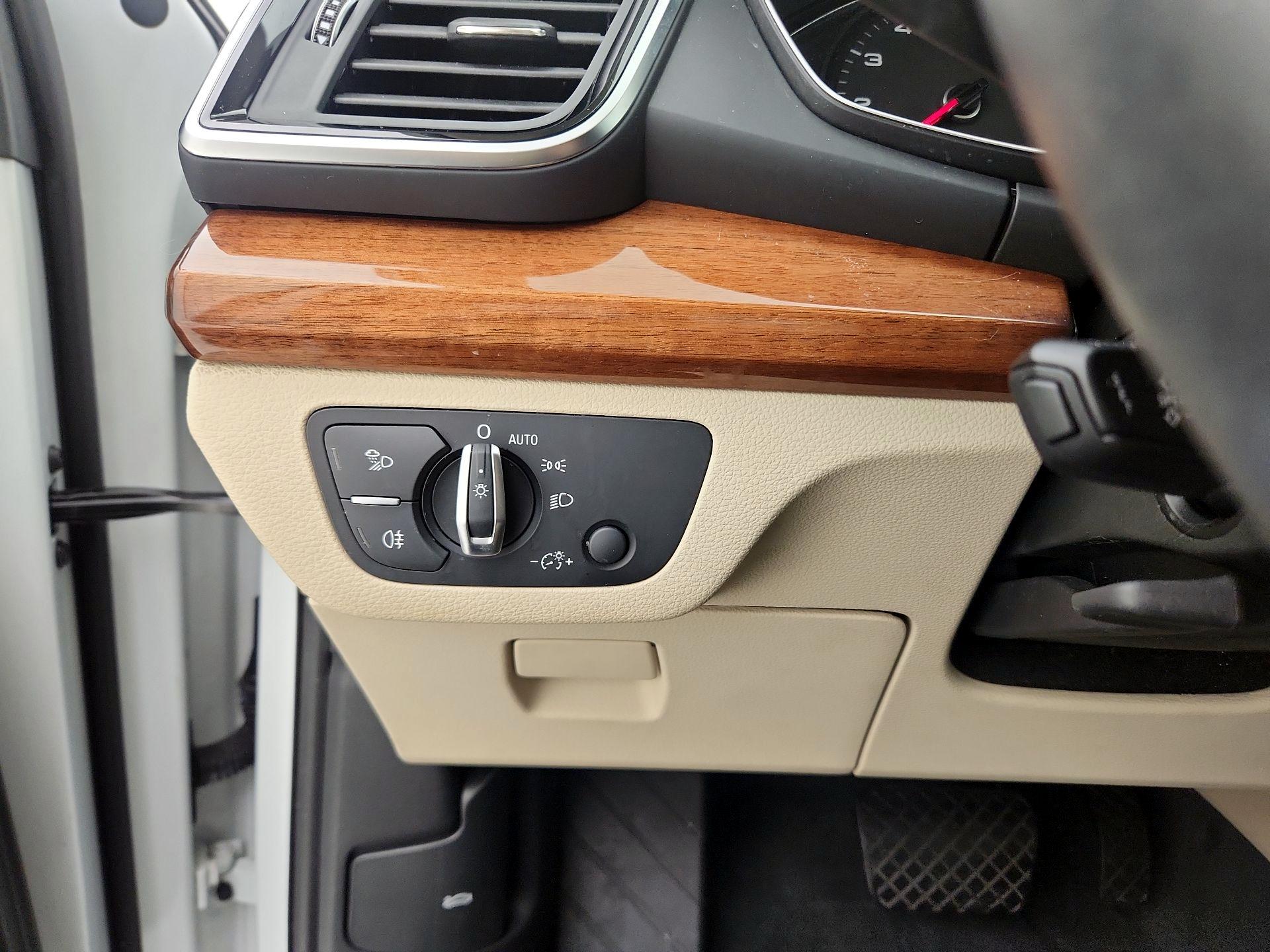 Thumbnail: 2021 Audi Q5 - 13