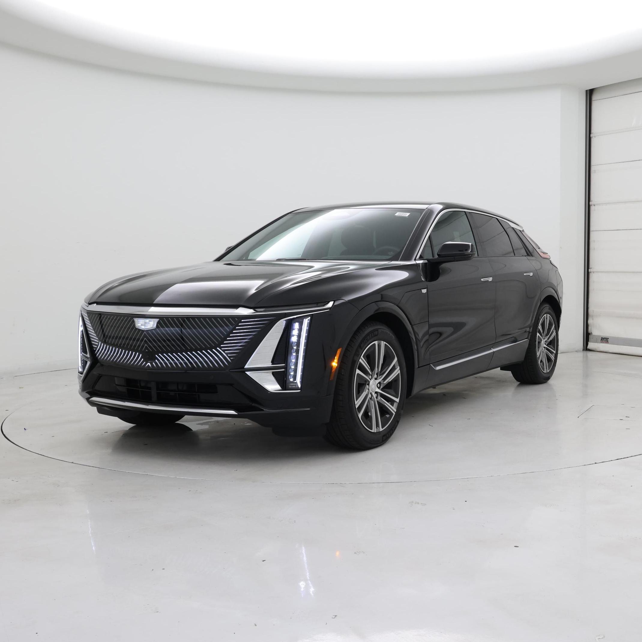 Thumbnail: 2024 Cadillac Lyriq - 4