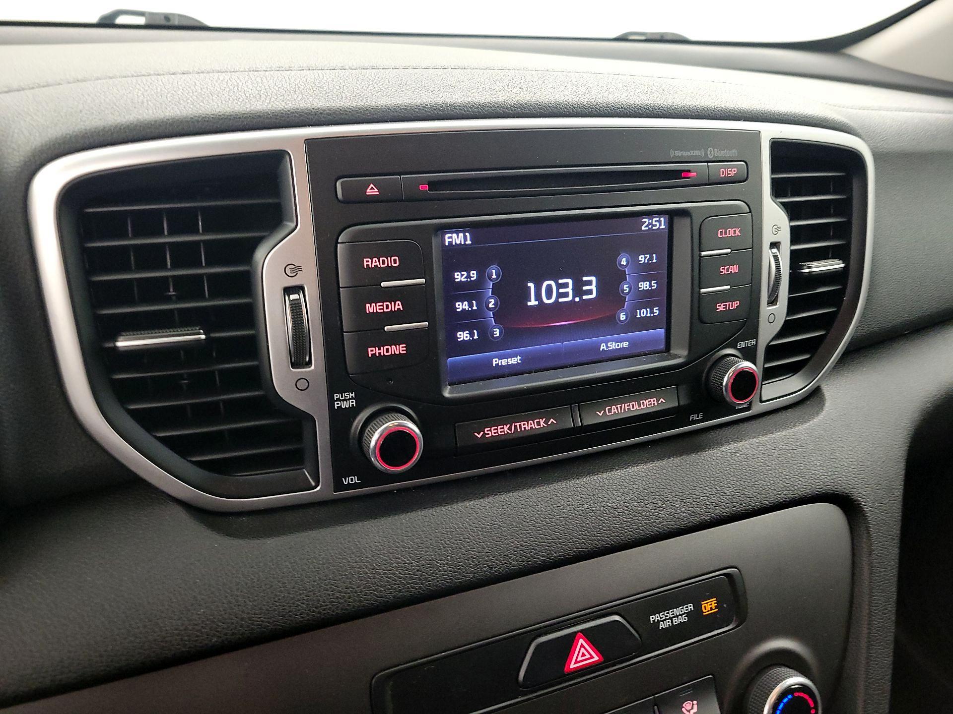 Thumbnail: 2017 Kia Sportage - 15