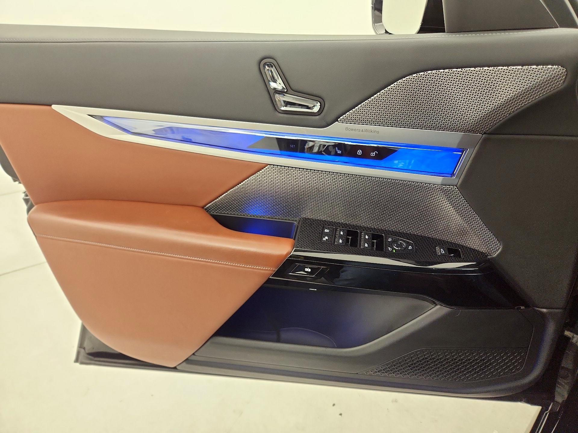 Thumbnail: 2023 BMW 7 Series - 12