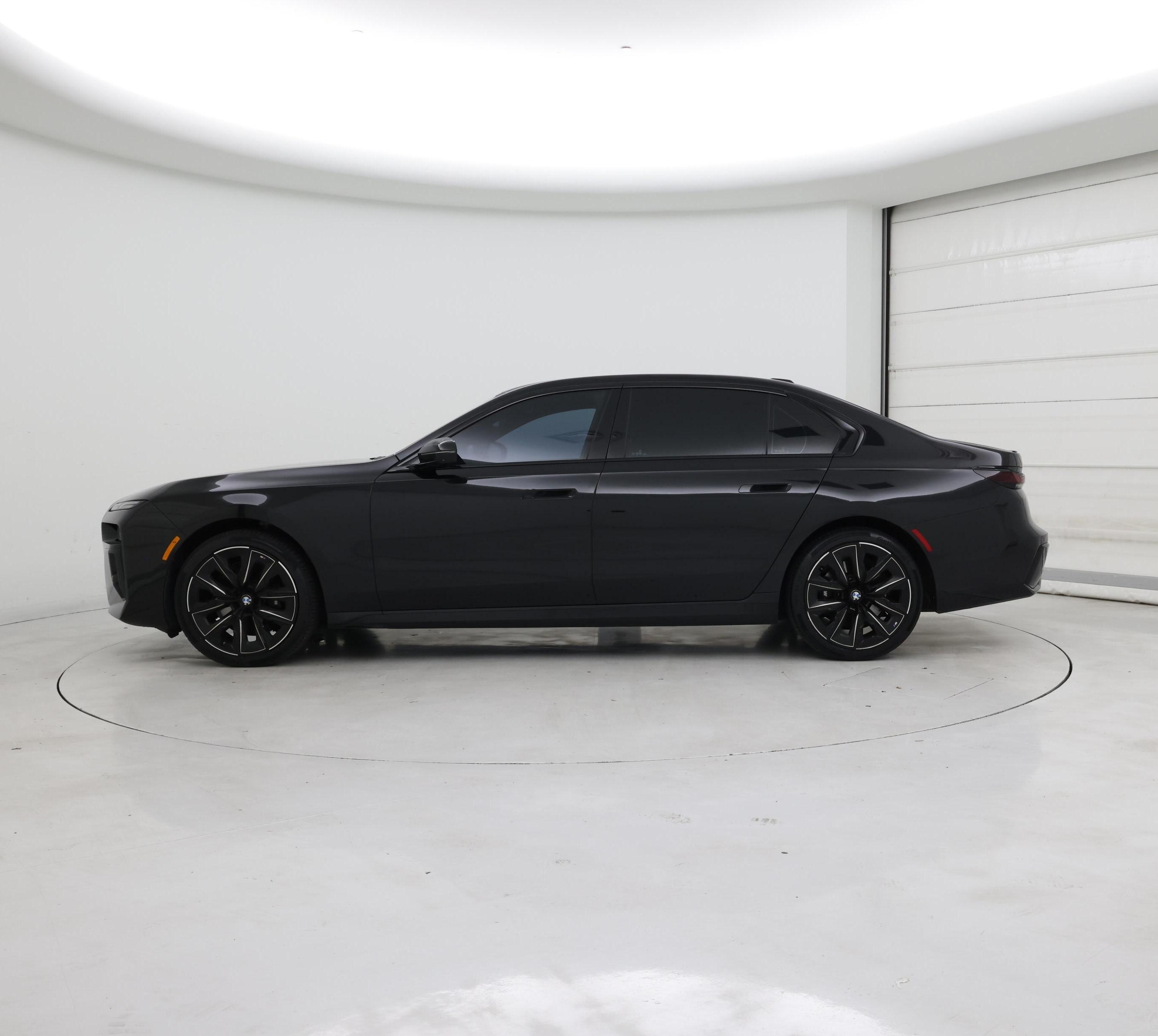 Thumbnail: 2023 BMW 7 Series - 3