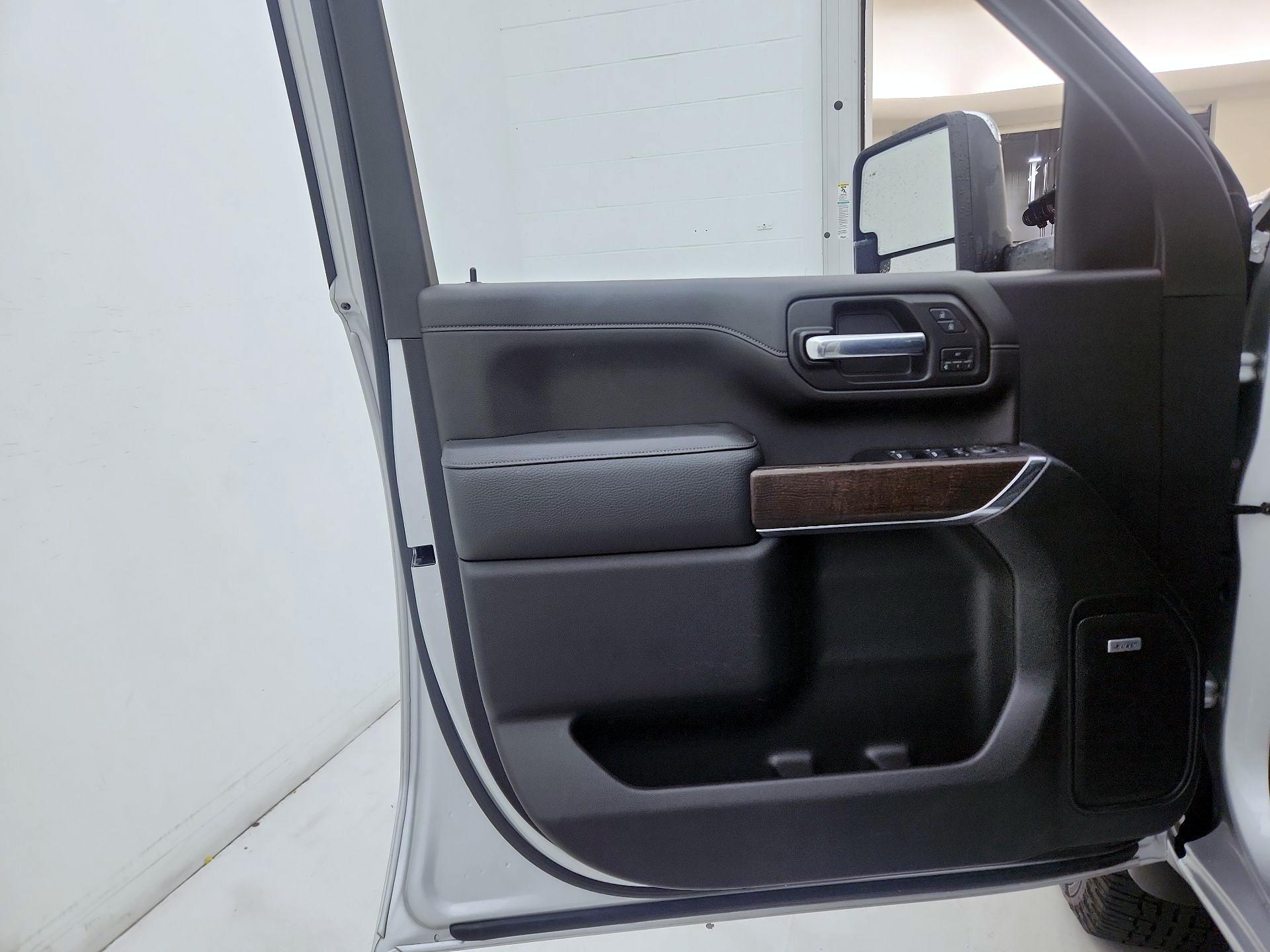 Thumbnail: 2022 GMC Sierra 2500 - 12