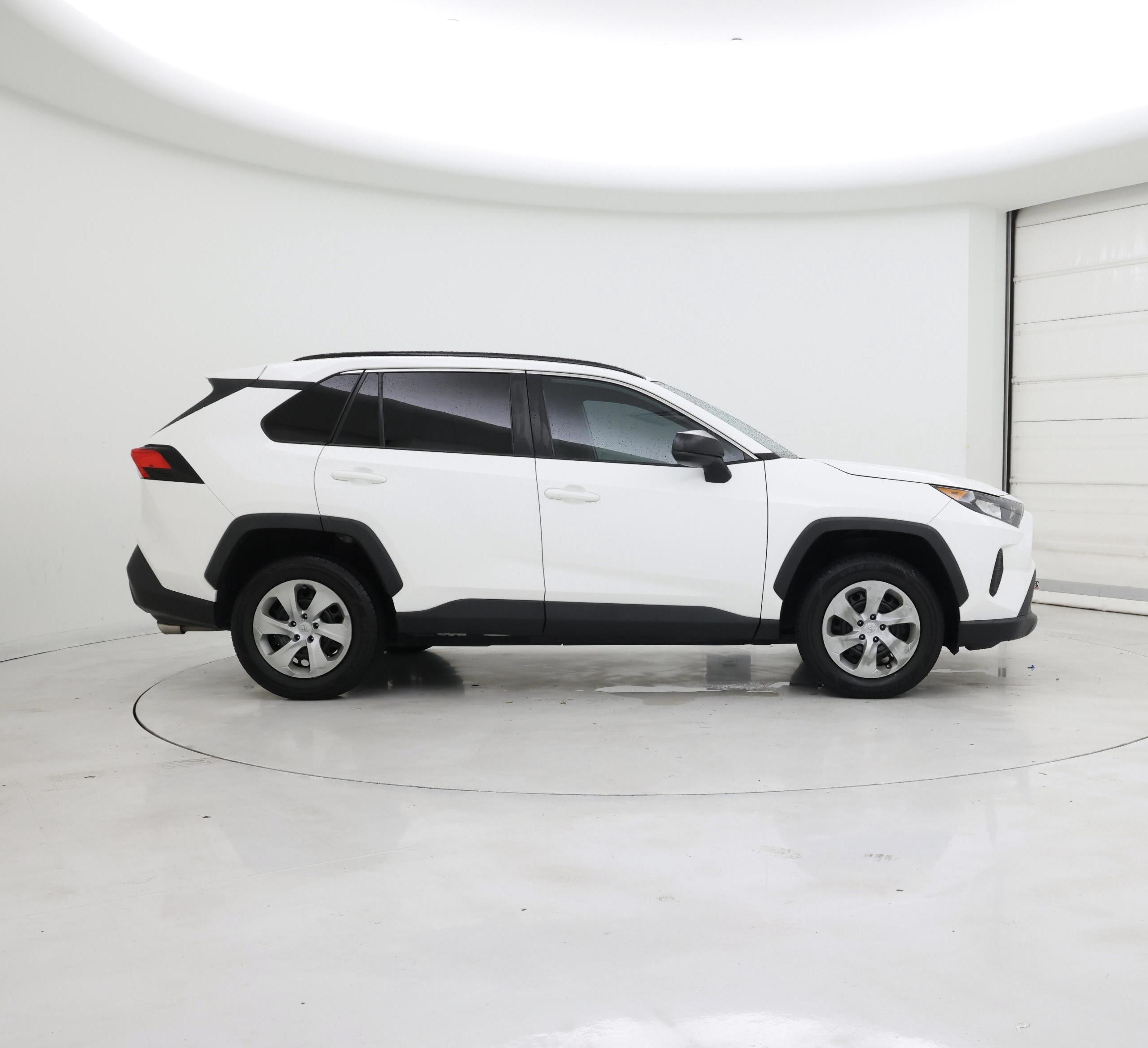 Thumbnail: 2021 Toyota RAV4 - 7