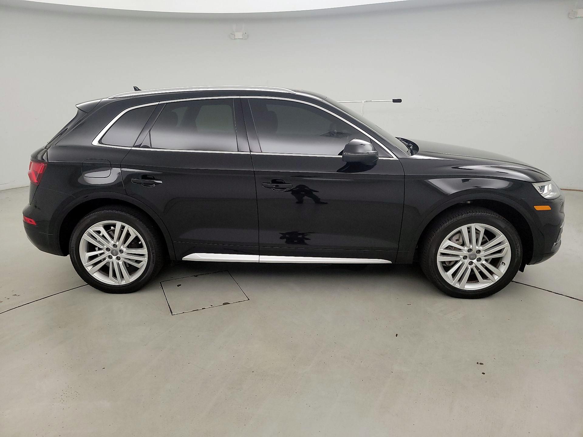 Thumbnail: 2019 Audi Q5 - 4