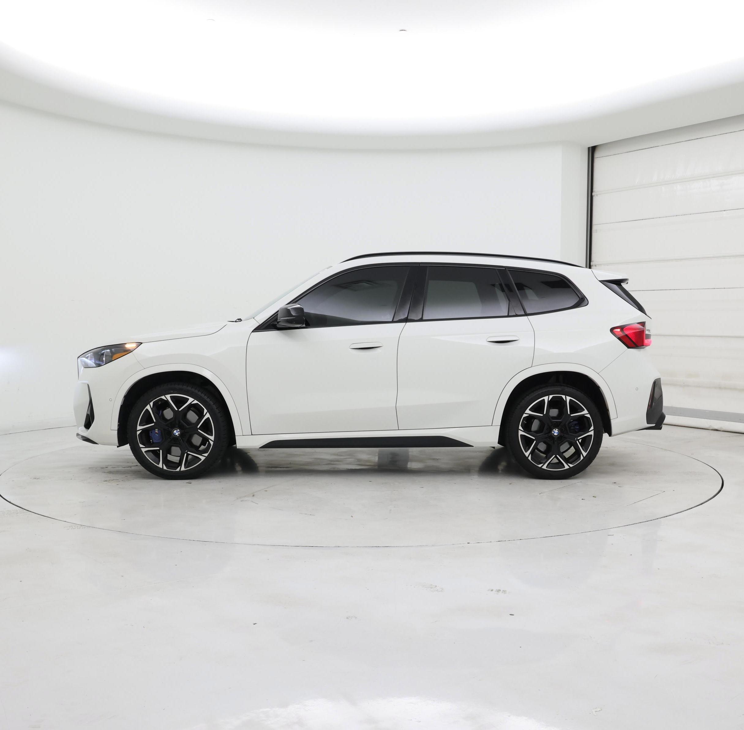 Thumbnail: 2024 BMW X1 - 3