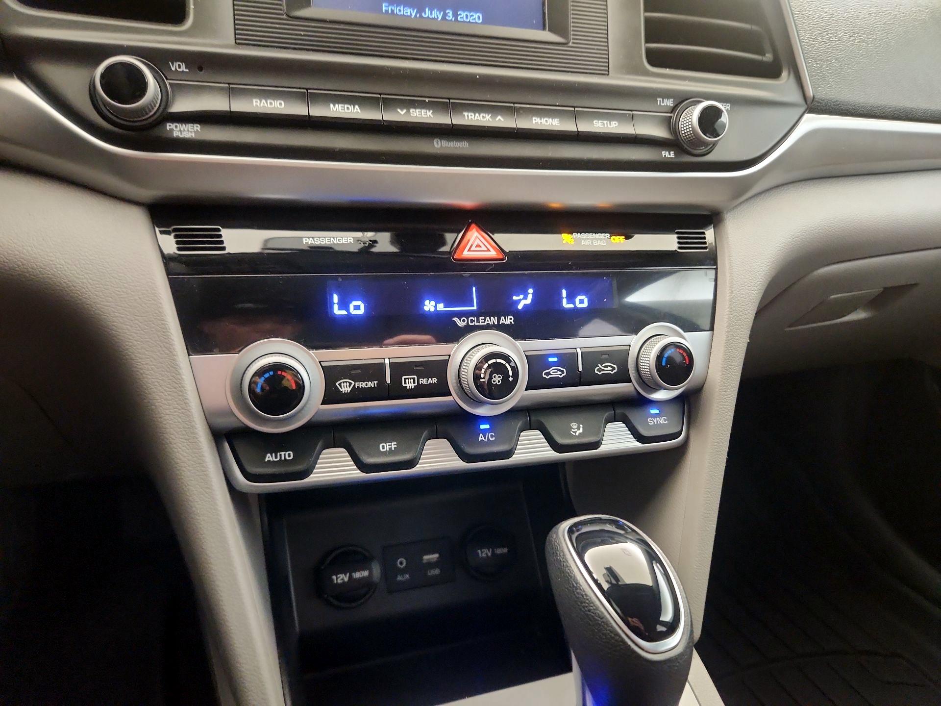 Thumbnail: 2020 Hyundai Elantra - 16