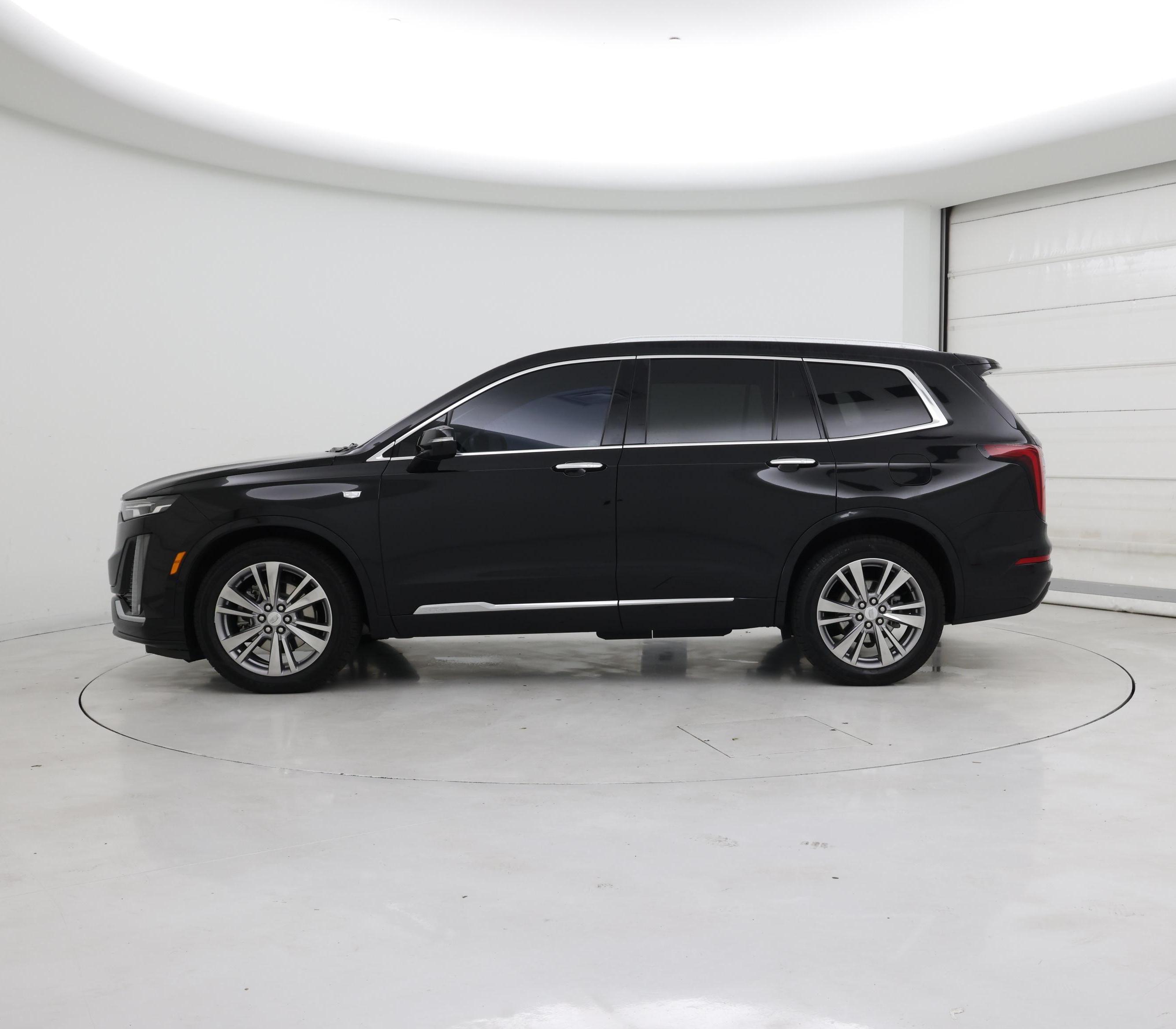 Thumbnail: 2023 Cadillac XT6 - 3