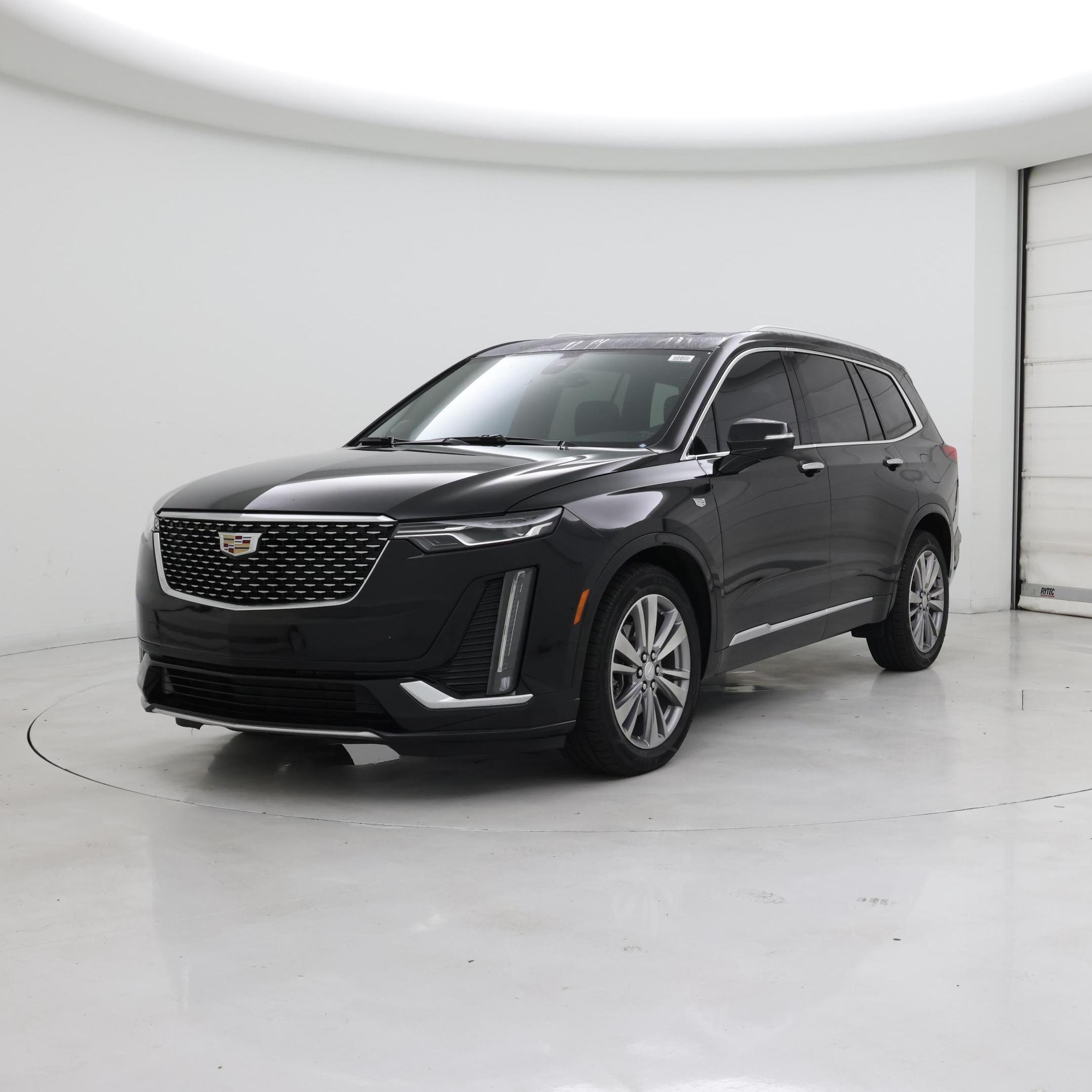 Thumbnail: 2023 Cadillac XT6 - 4