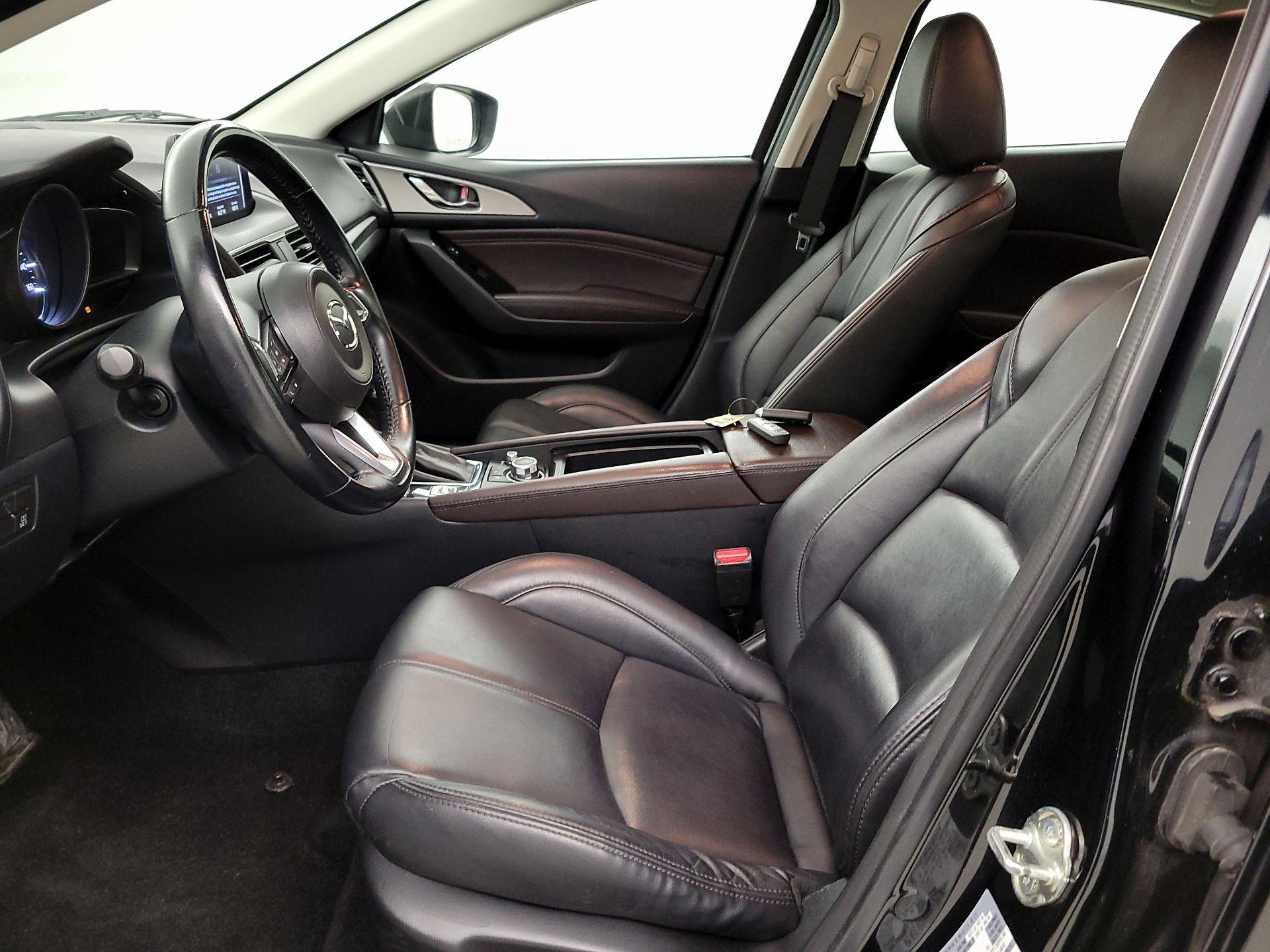 Thumbnail: 2018 Mazda Mazda3 - 11