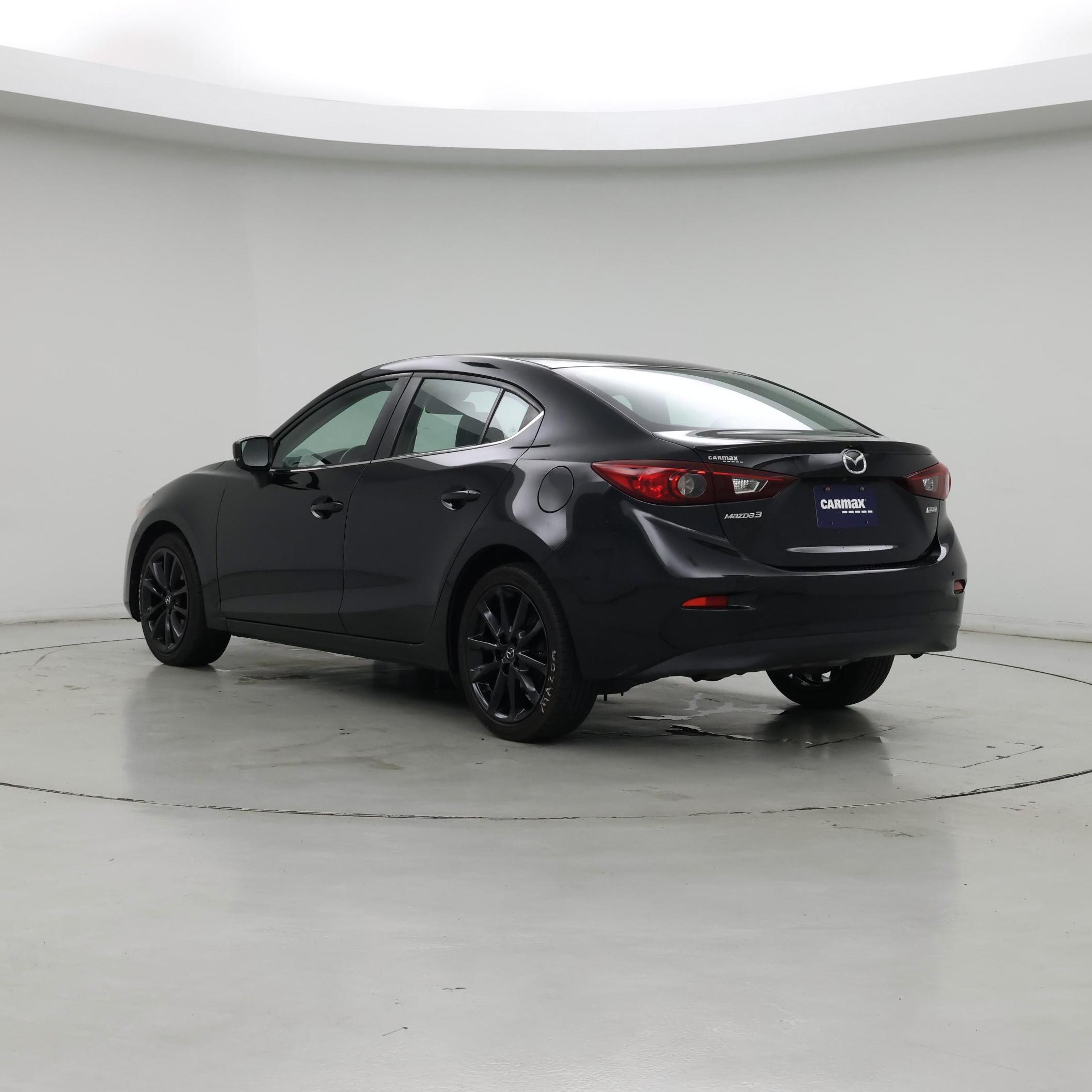 Thumbnail: 2018 Mazda Mazda3 - 2