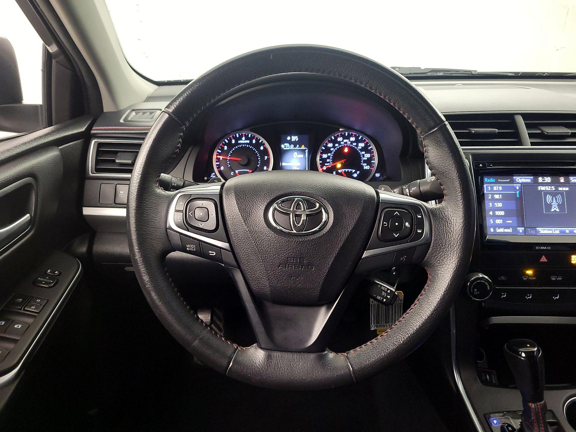 Thumbnail: 2017 Toyota Camry - 10