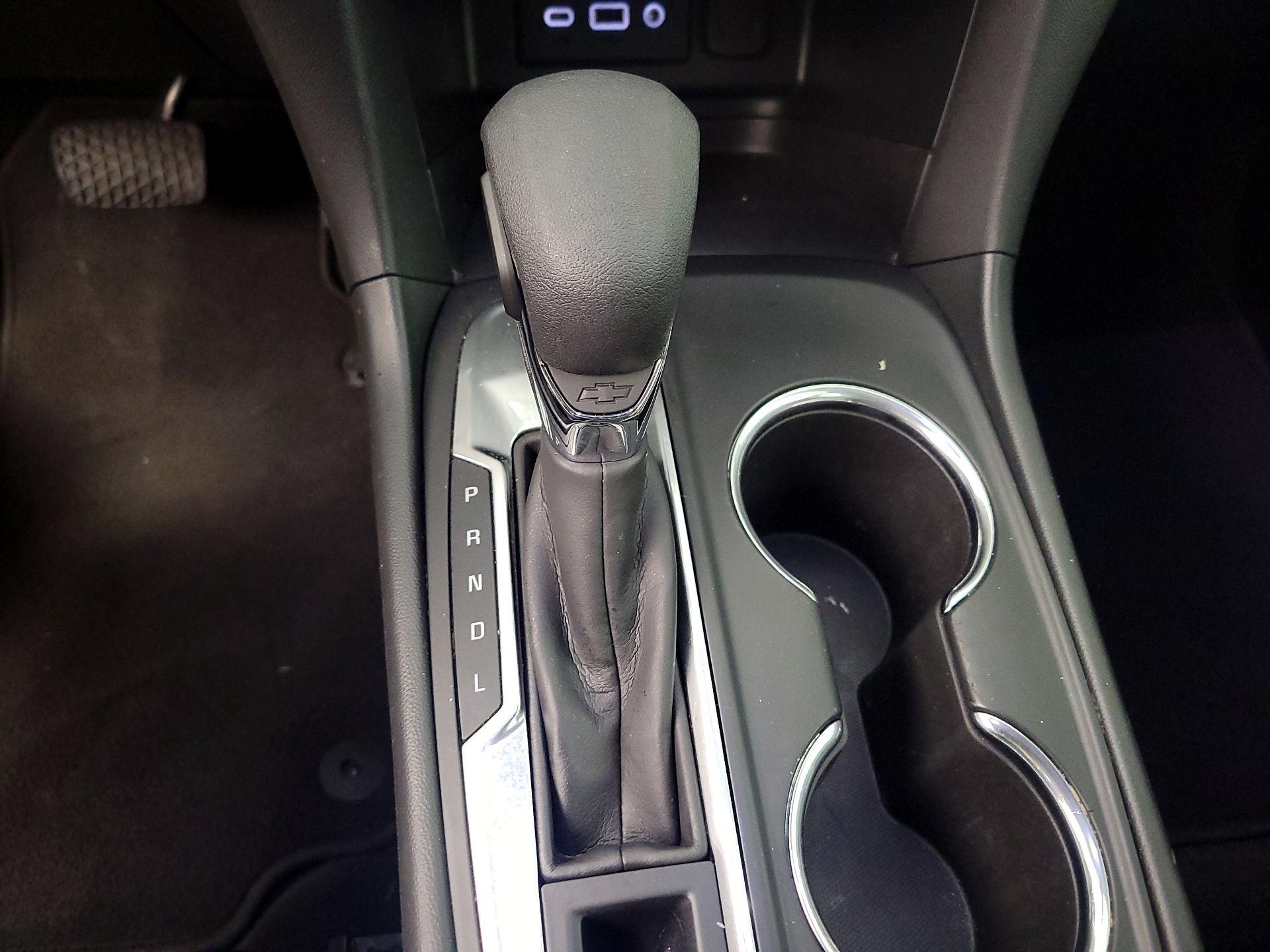 Thumbnail: 2019 Chevrolet Equinox - 17