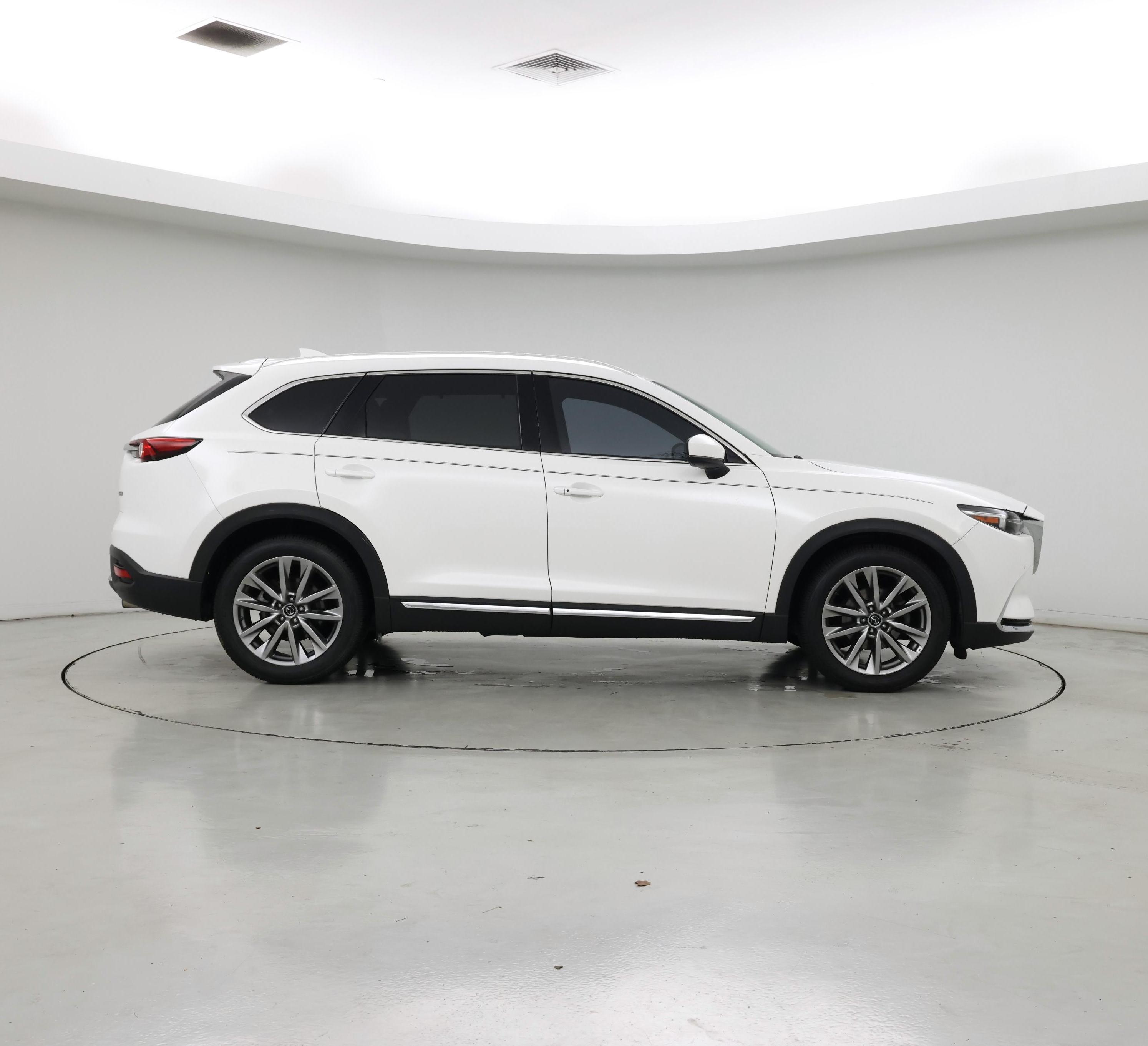 Thumbnail: 2018 Mazda CX-9 - 3