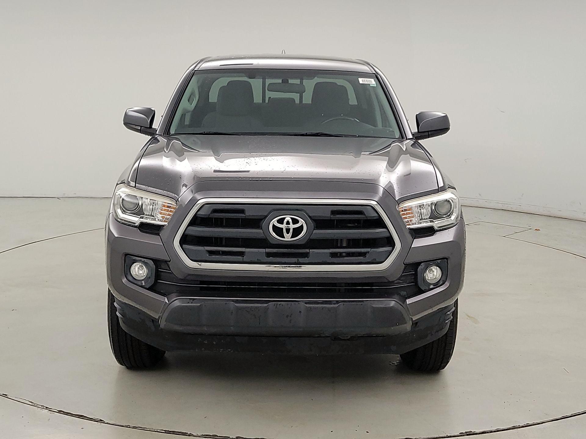 Thumbnail: 2017 Toyota Tacoma - 2