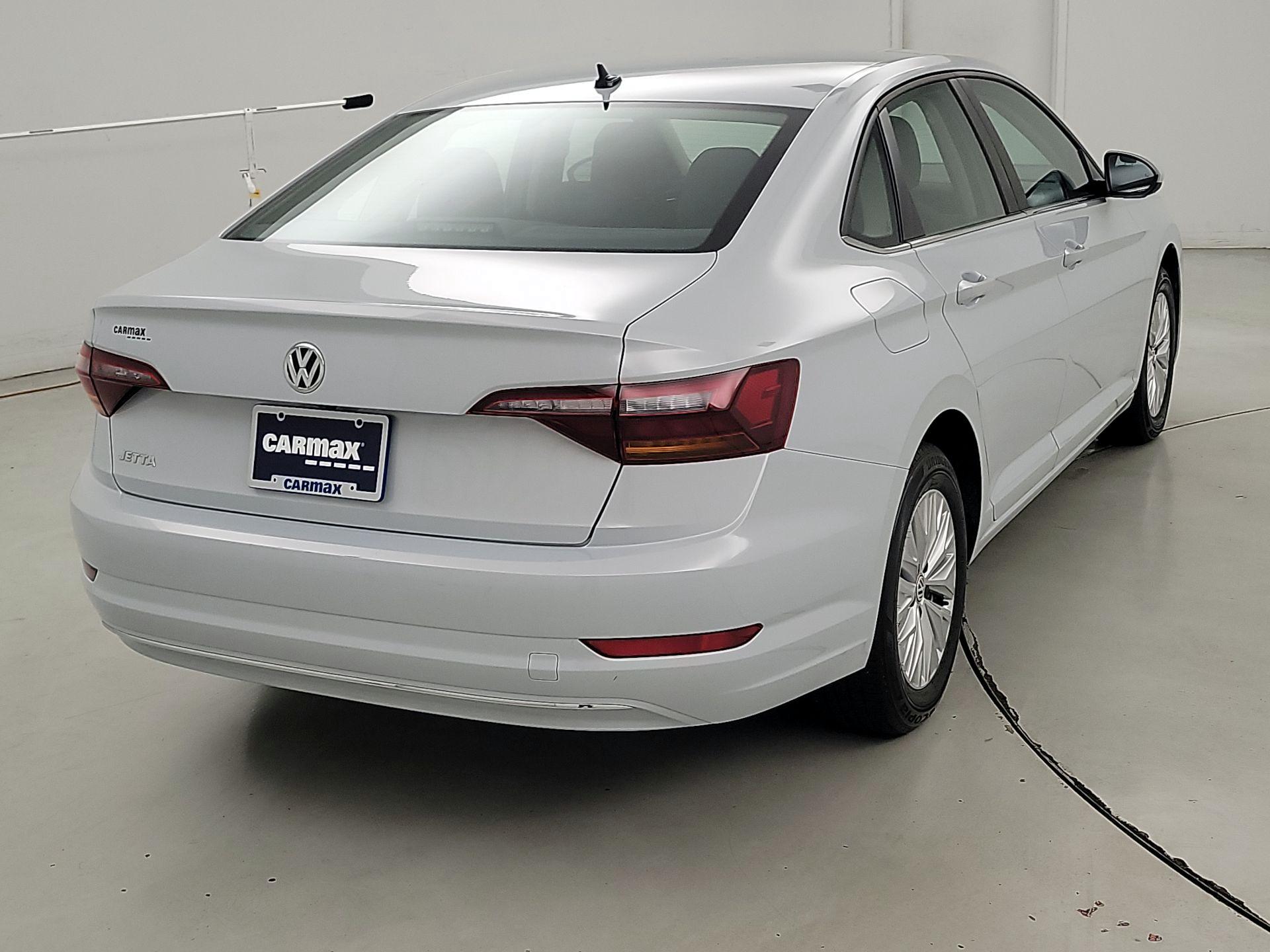 Thumbnail: 2019 Volkswagen Jetta - 5