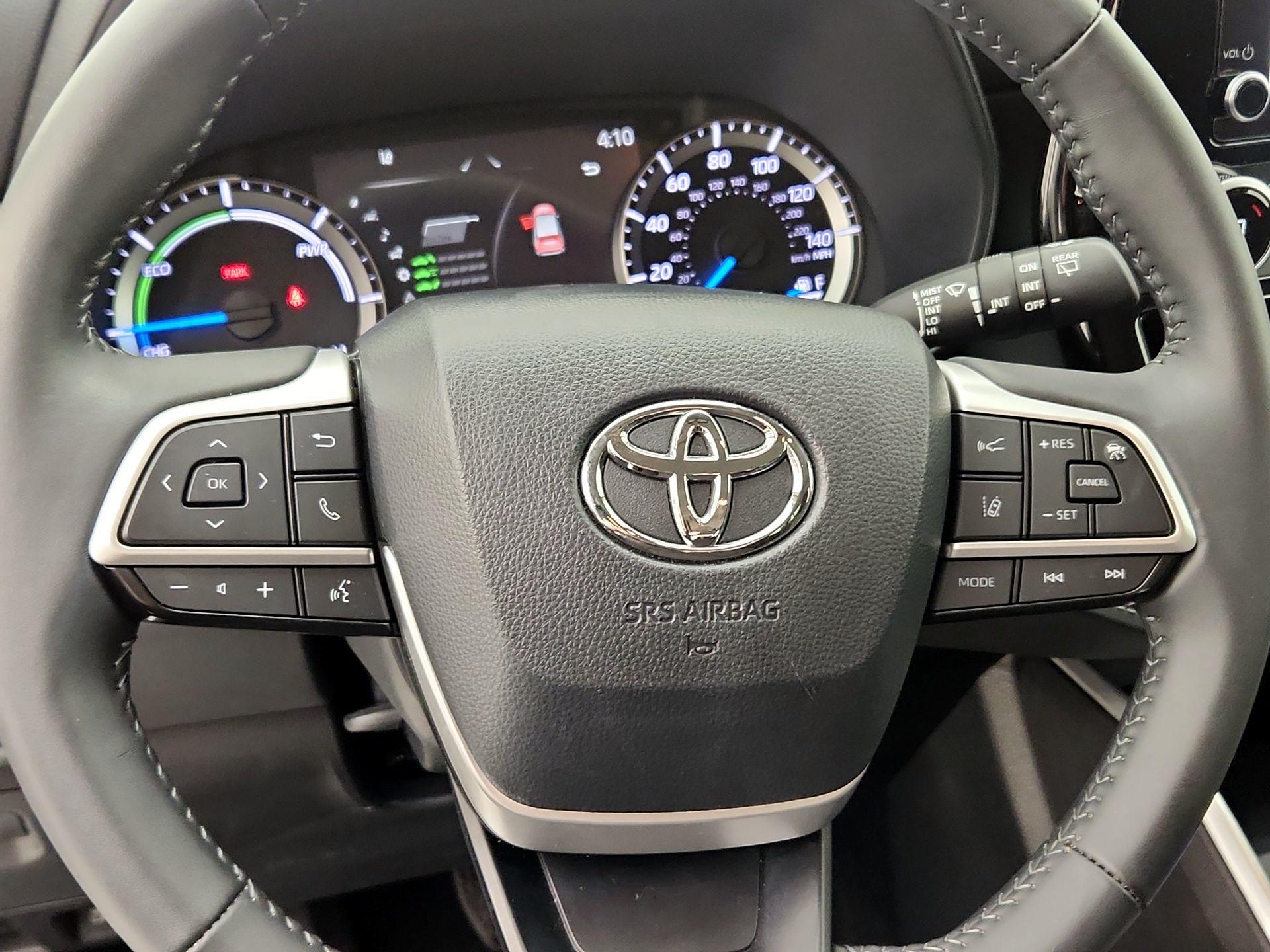 Thumbnail: 2024 Toyota Highlander - 10