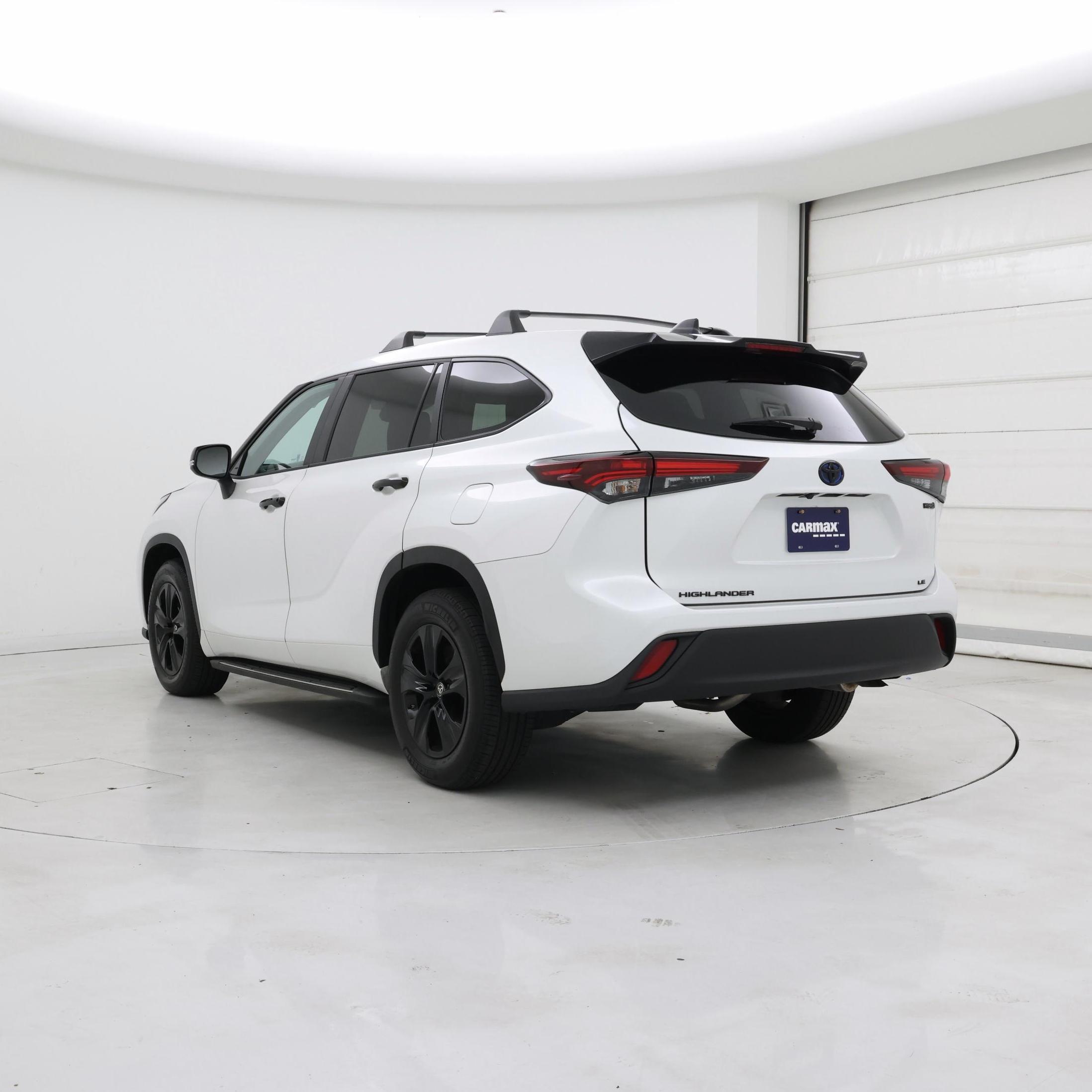 Thumbnail: 2024 Toyota Highlander - 2