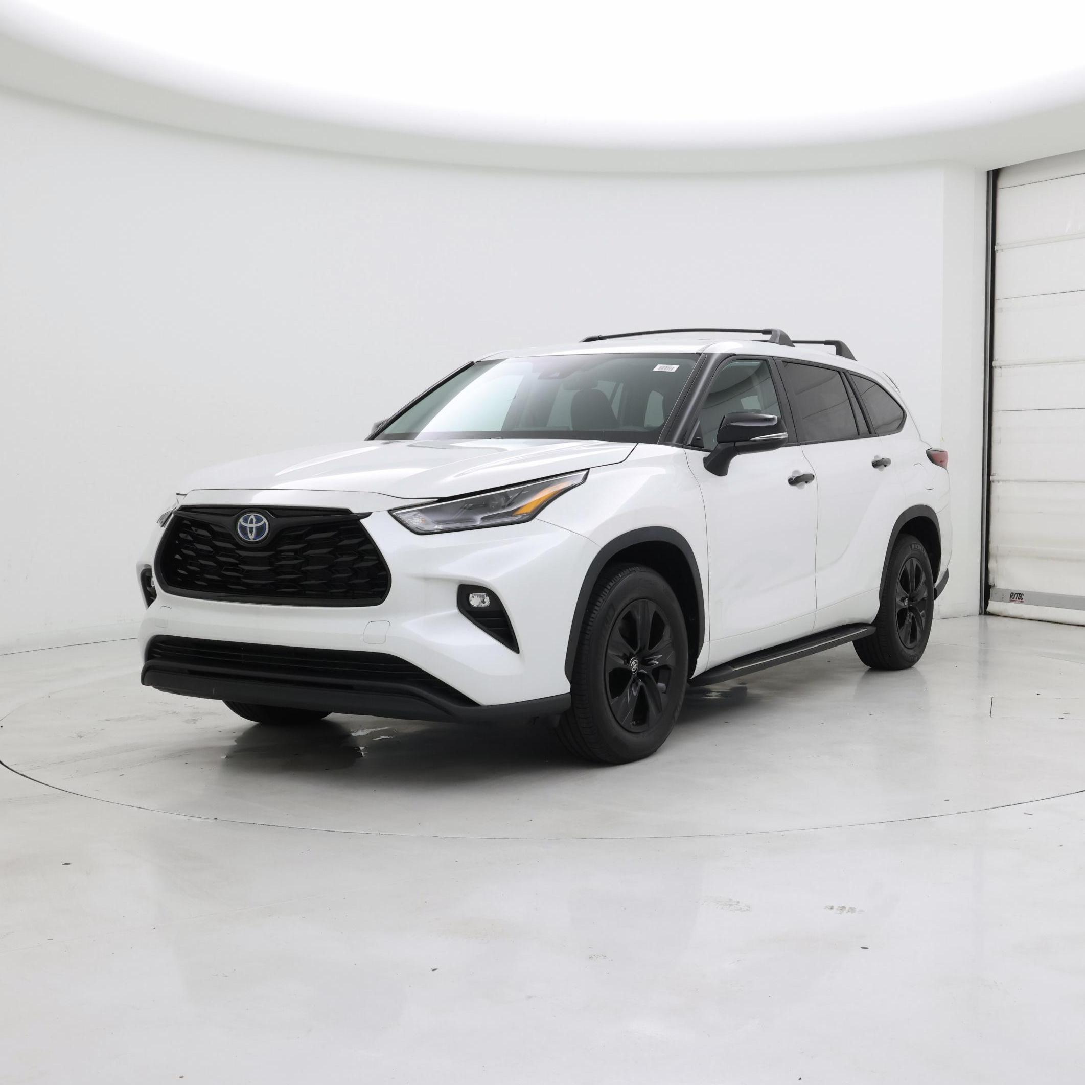 Thumbnail: 2024 Toyota Highlander - 4