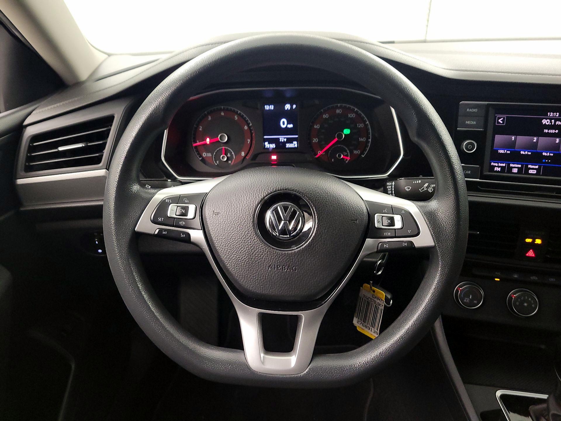Thumbnail: 2019 Volkswagen Jetta - 10